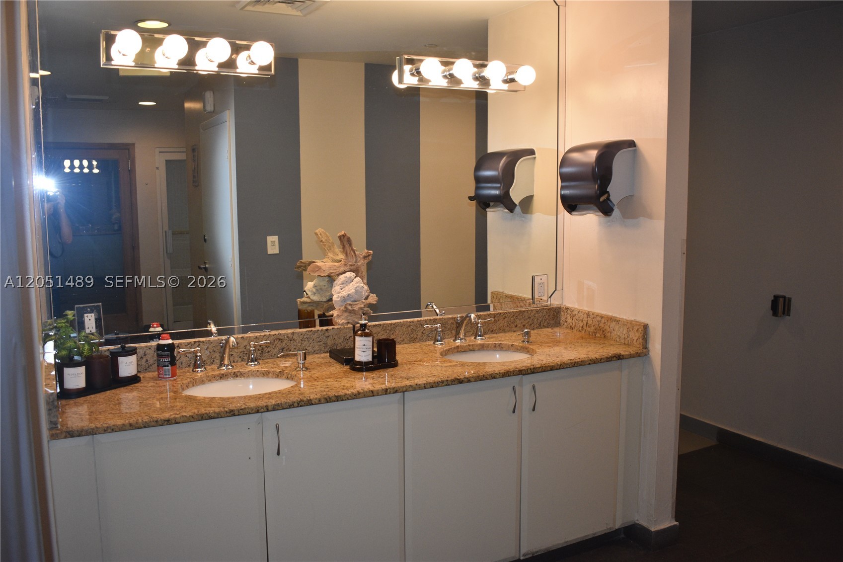 AKOYA CONDO - Residential Lease