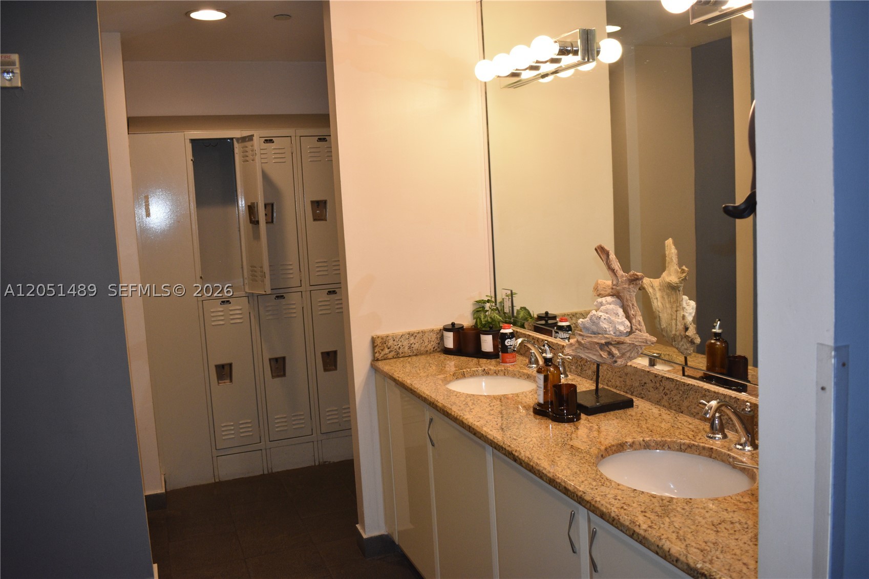 AKOYA CONDO - Residential Lease
