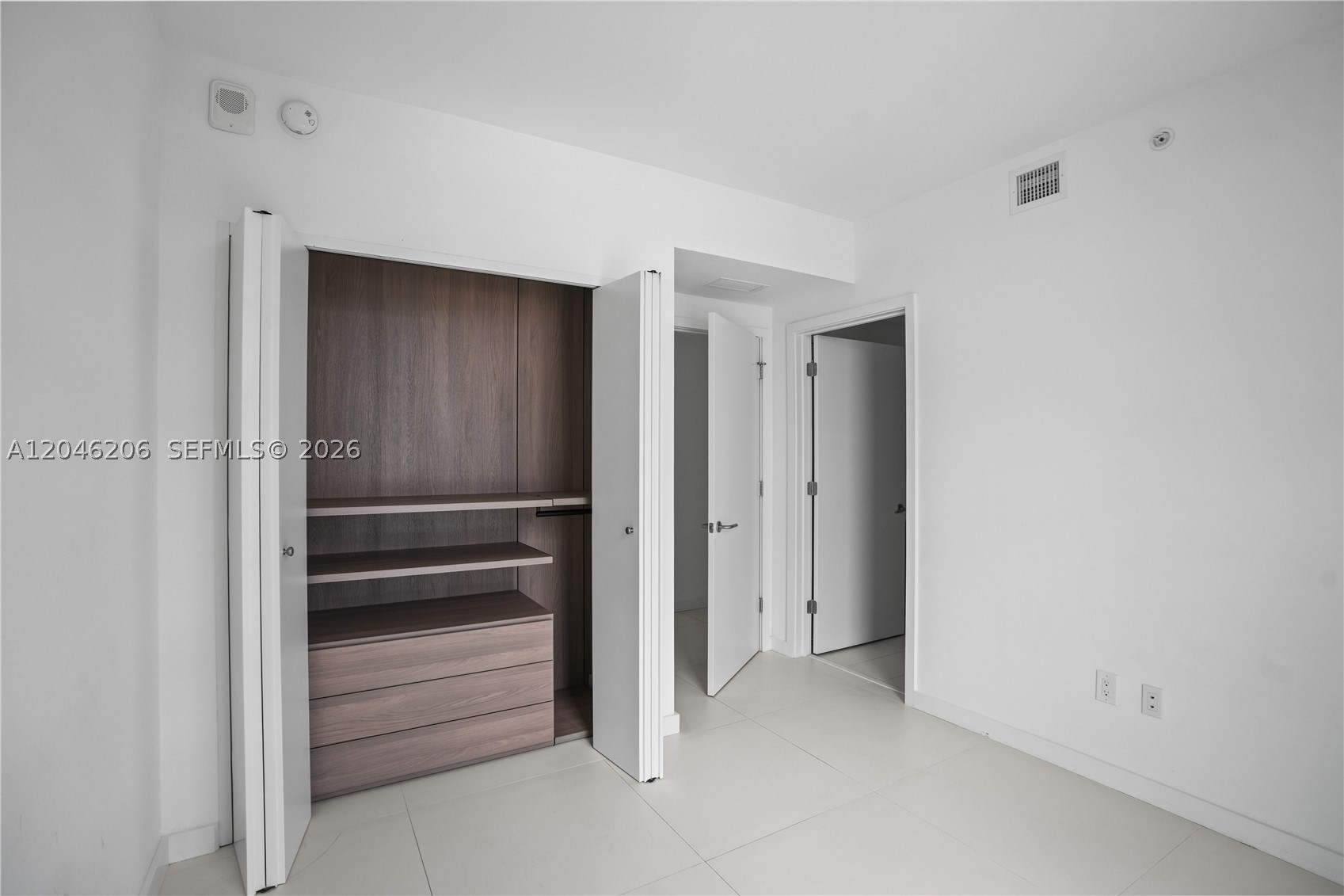 PARAISO BAYVIEWS CONDO - Residential Lease
