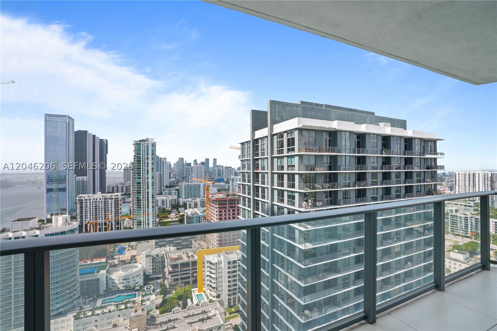 PARAISO BAYVIEWS CONDO - Residential Lease