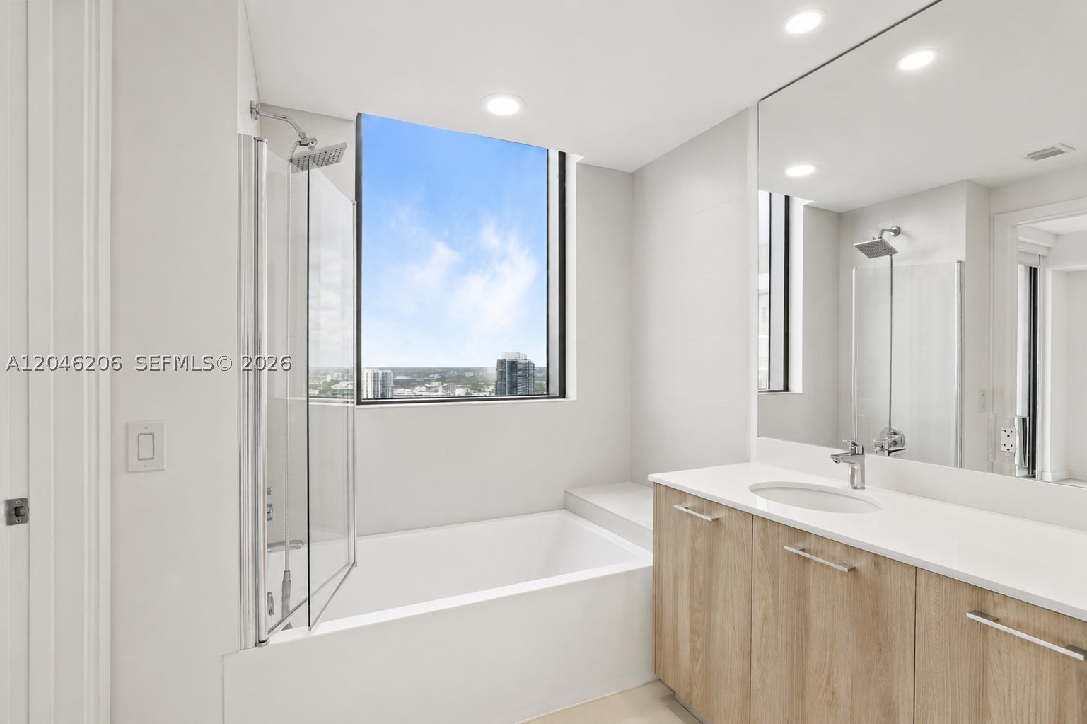 PARAISO BAYVIEWS CONDO - Residential Lease