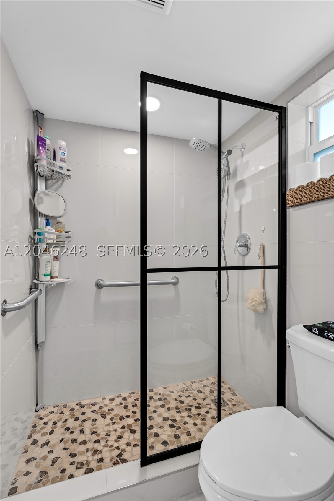EDEN ISLES CONDO PART 3 - Residential