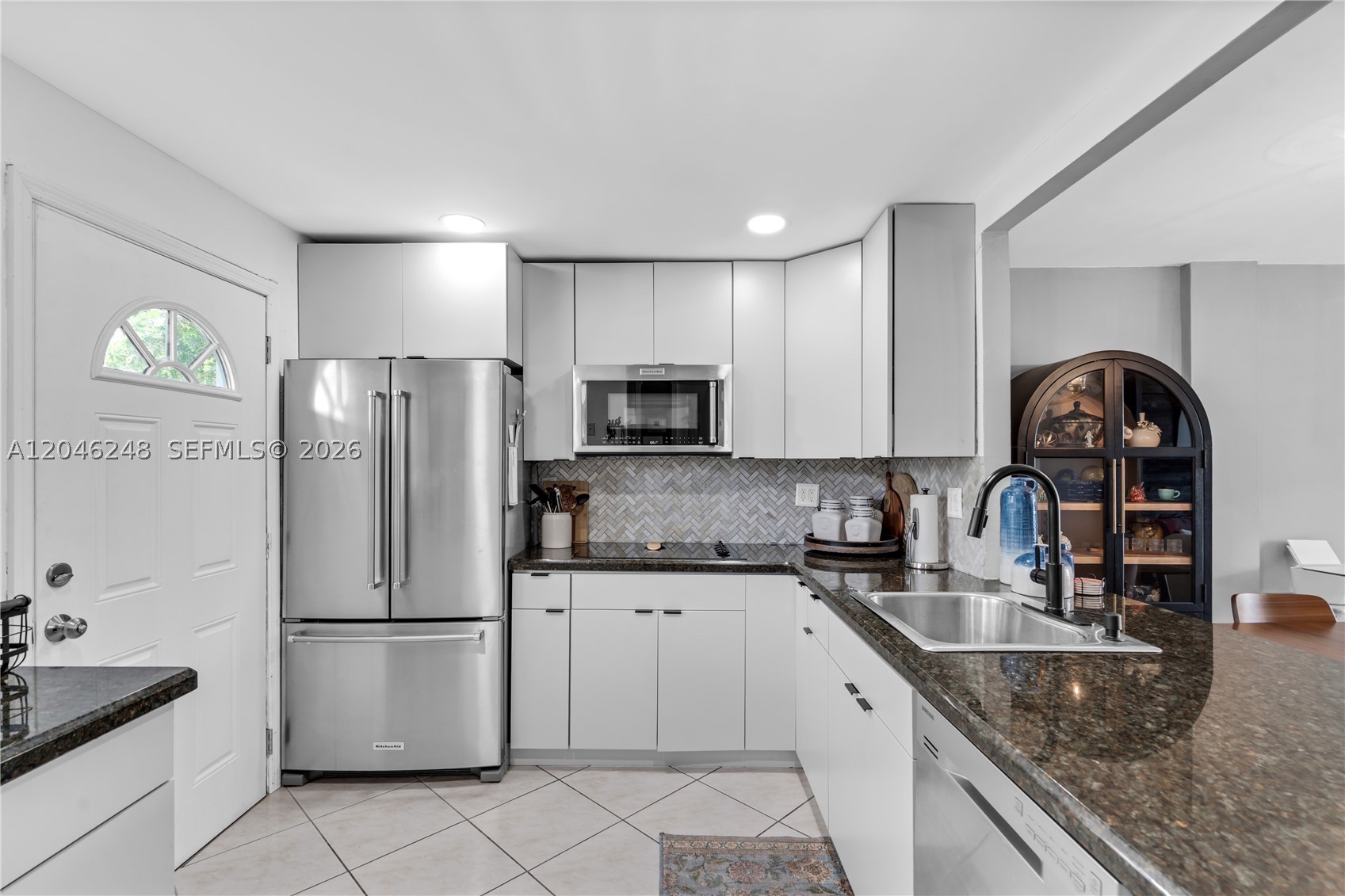 EDEN ISLES CONDO PART 3 - Residential