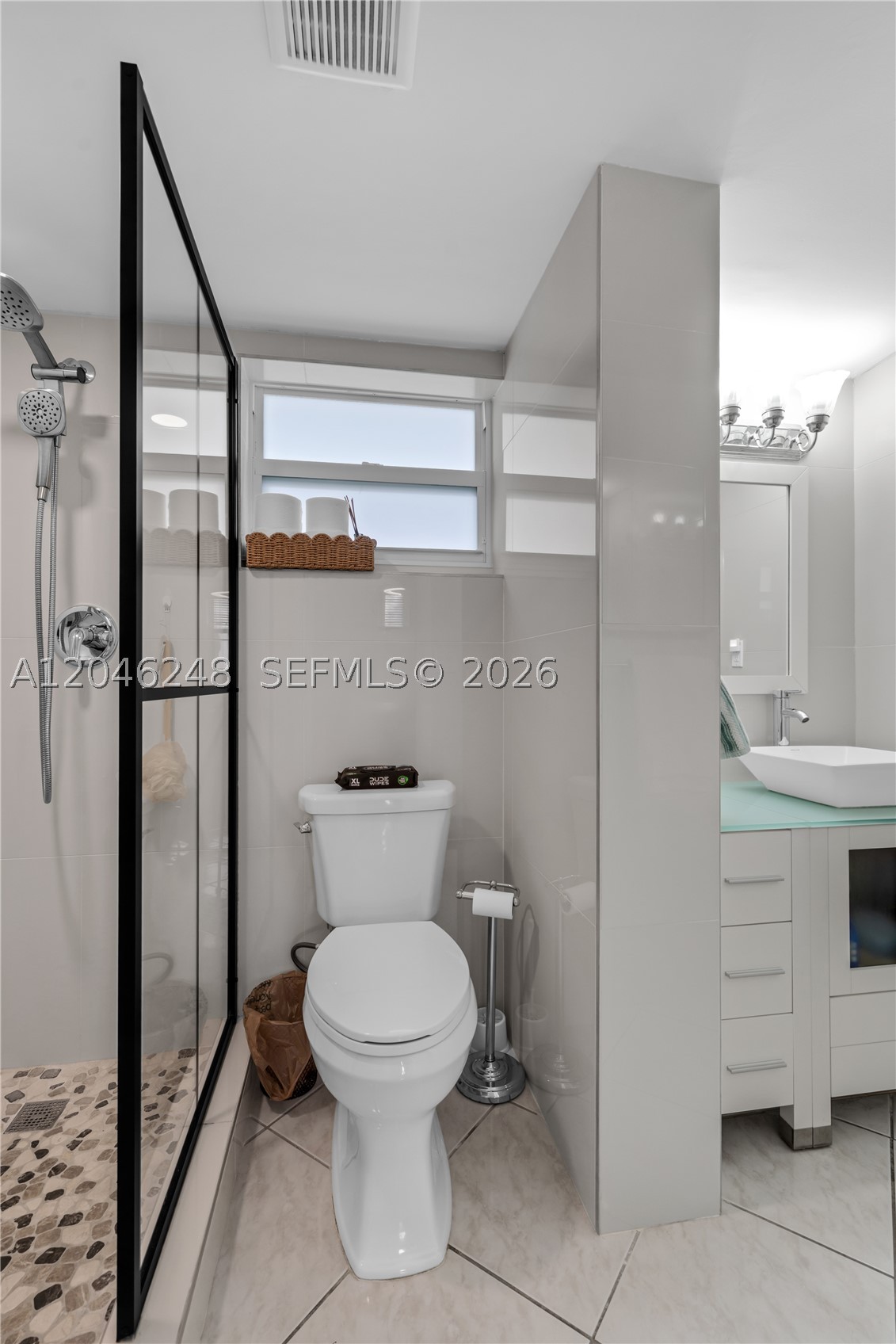EDEN ISLES CONDO PART 3 - Residential