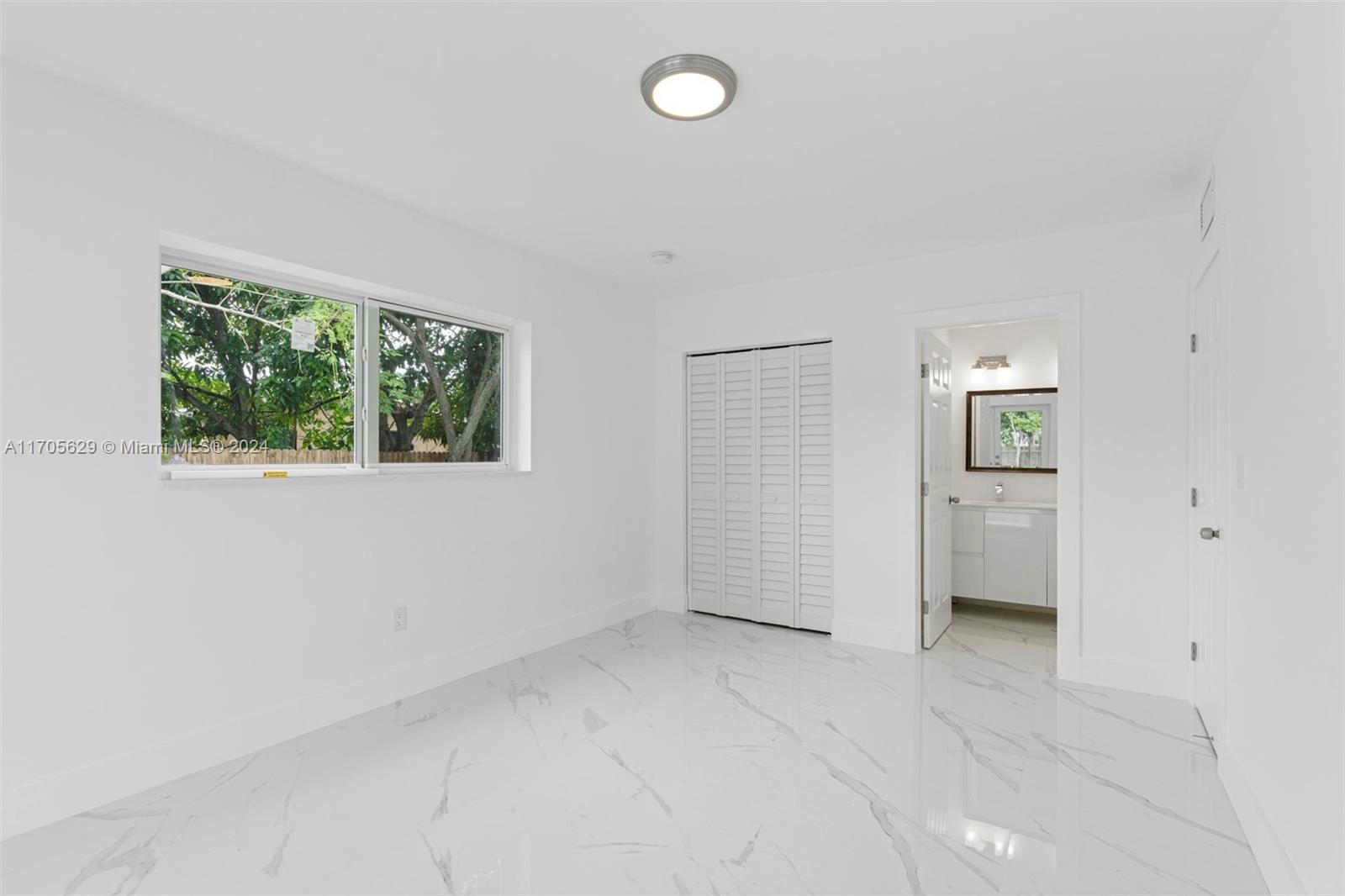 HIGHLAND MANOR SEC 5 - Residential