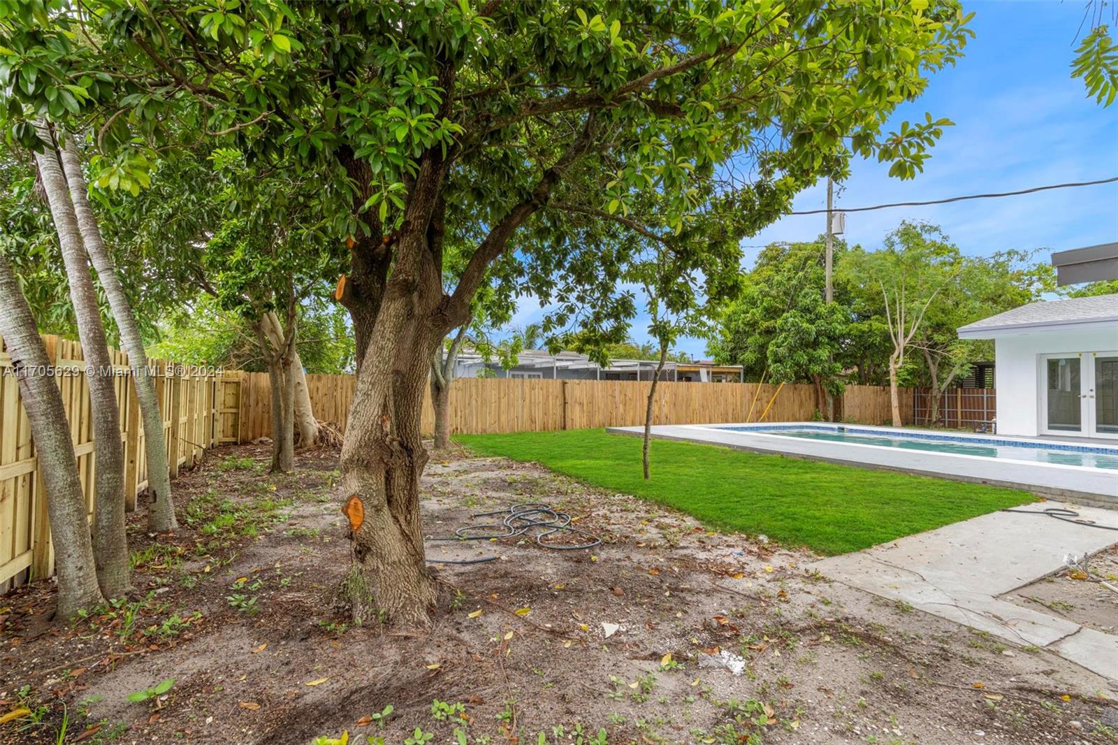 HIGHLAND MANOR SEC 5 - Residential