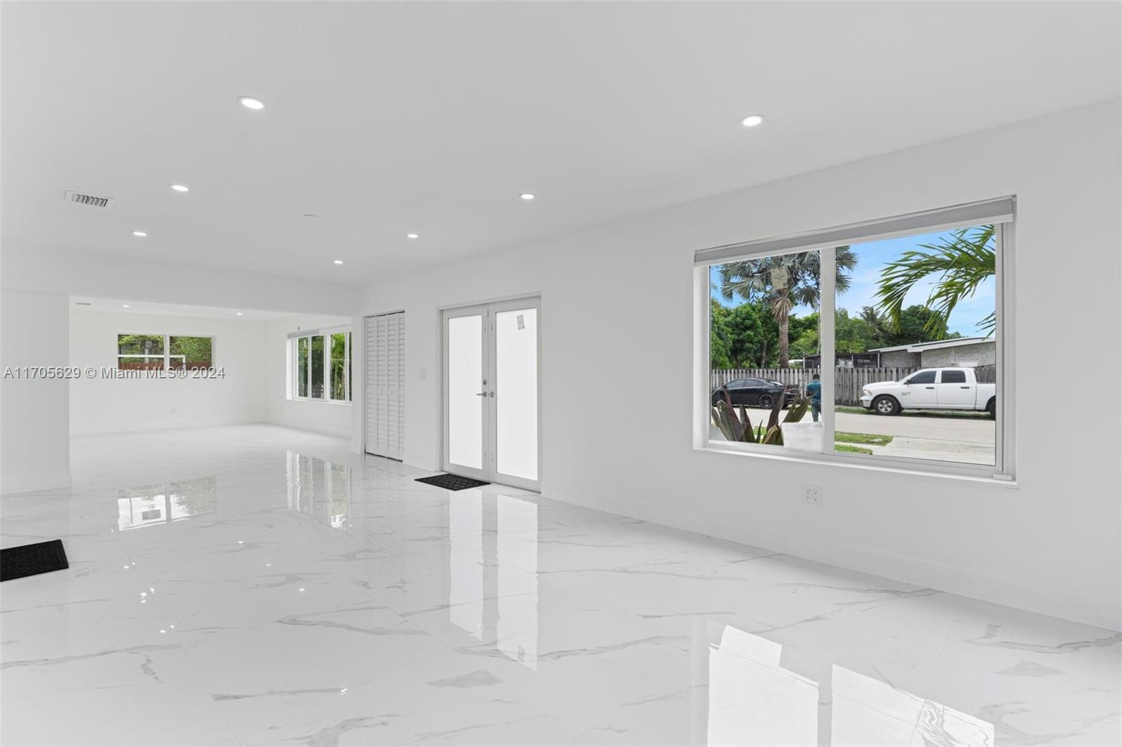 HIGHLAND MANOR SEC 5 - Residential