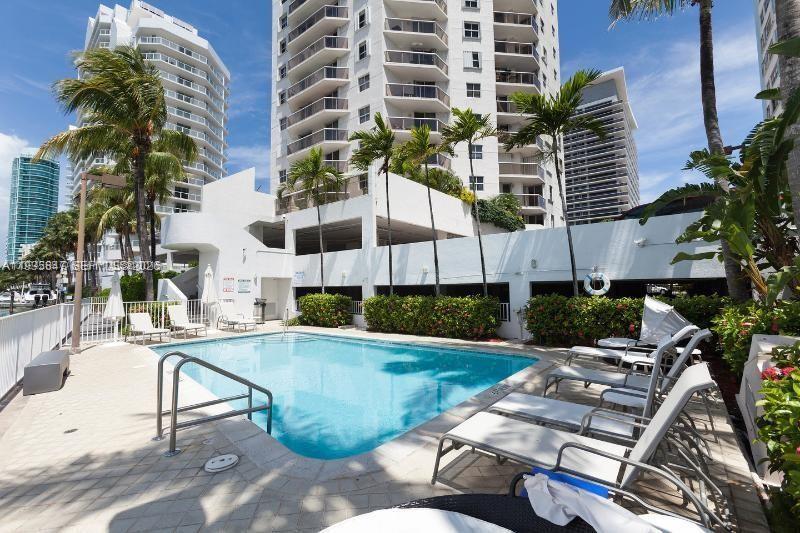 LA RIVE GAUCHE CONDO - Residential