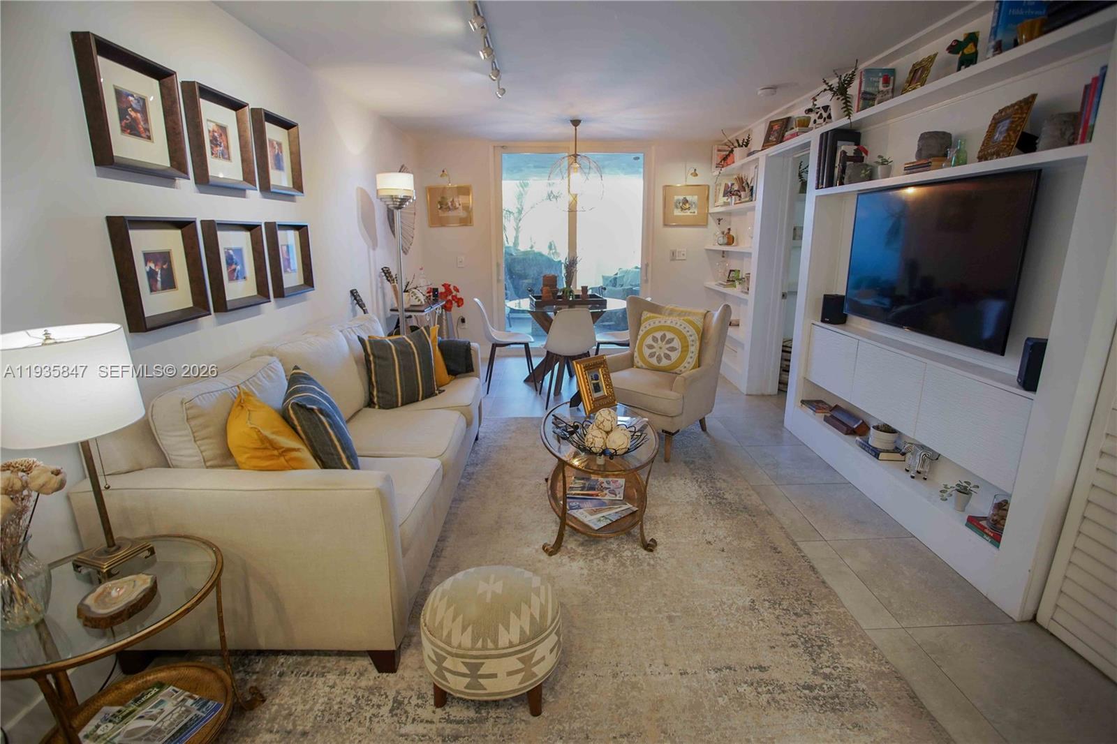 LA RIVE GAUCHE CONDO - Residential