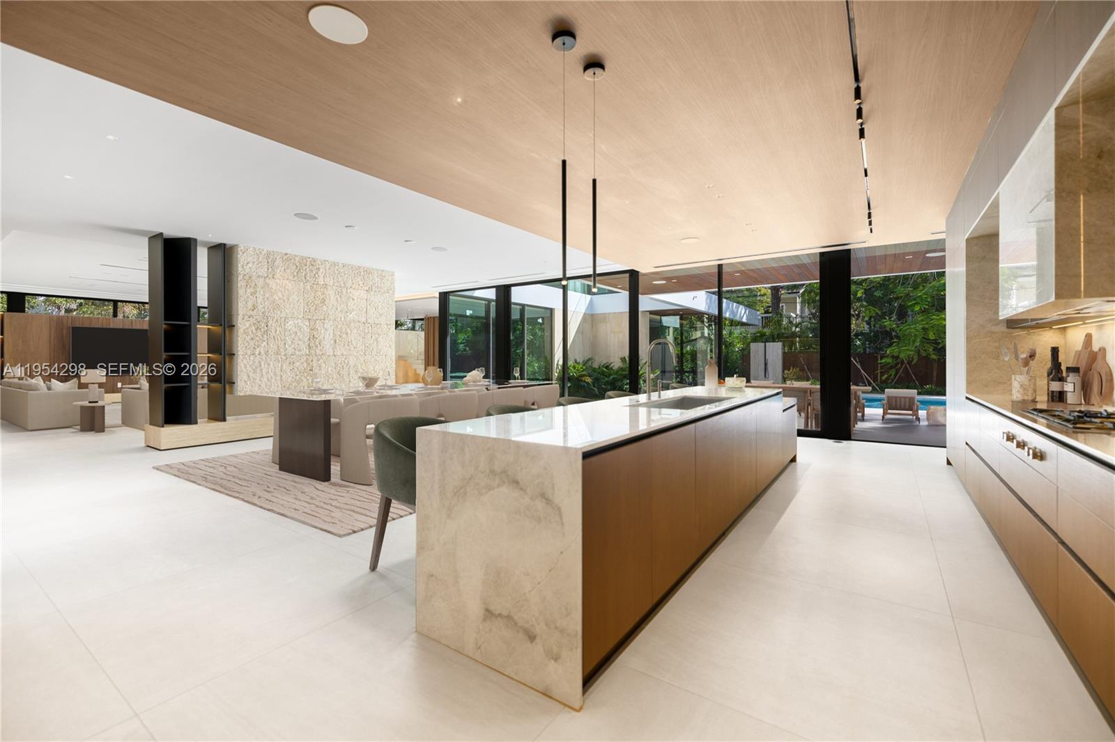 SUNSHINE FRUITS CO - Residential