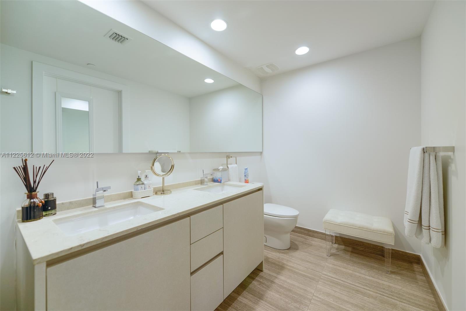 1010 BRICKELL CONDO - Residential