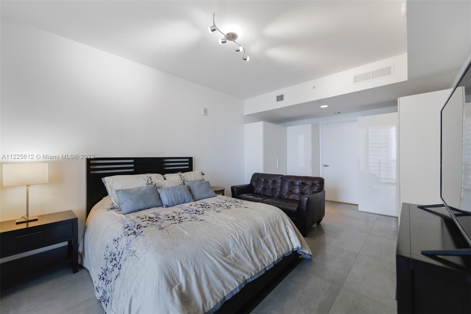 1010 BRICKELL CONDO - Residential