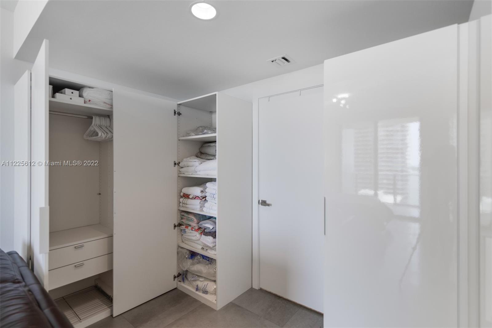 1010 BRICKELL CONDO - Residential