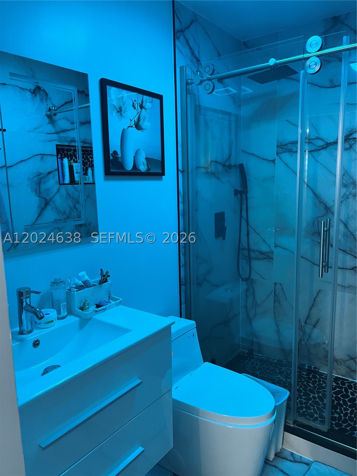 BEVERLY HILLS CONDO NUMBE - Residential Lease