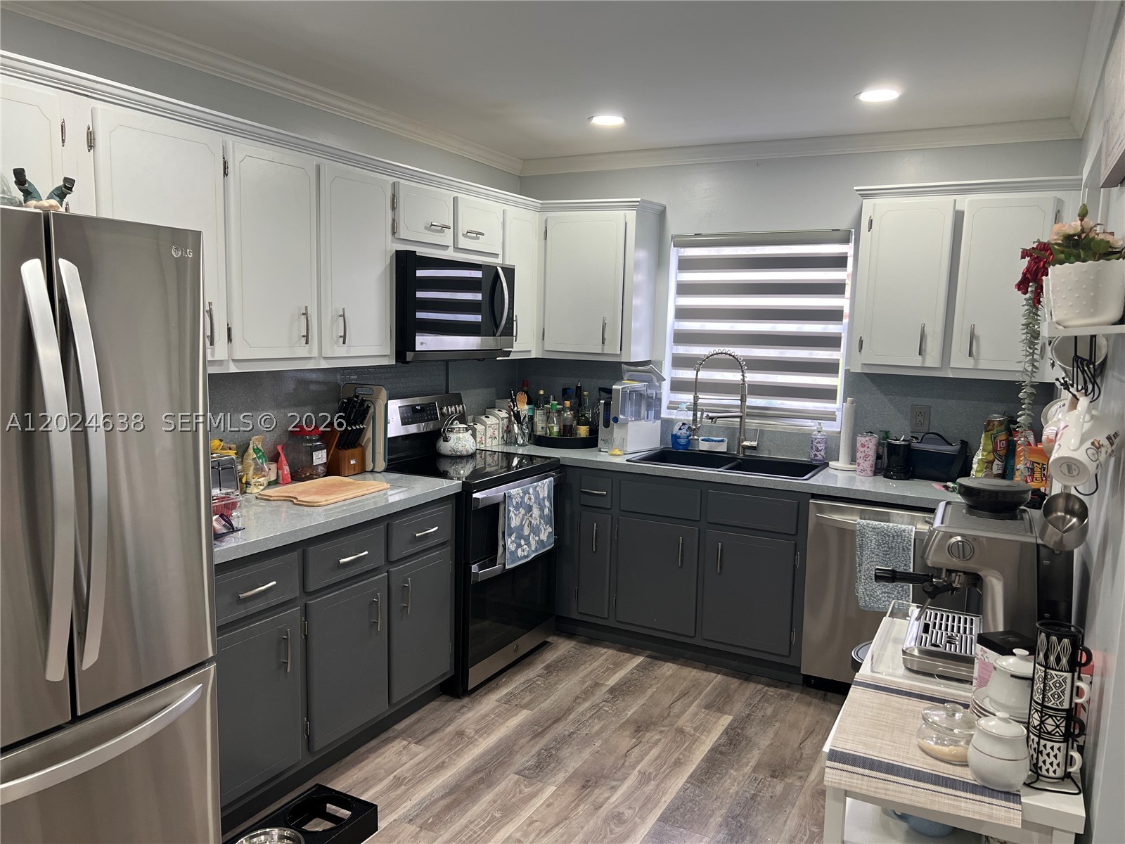 BEVERLY HILLS CONDO NUMBE - Residential Lease