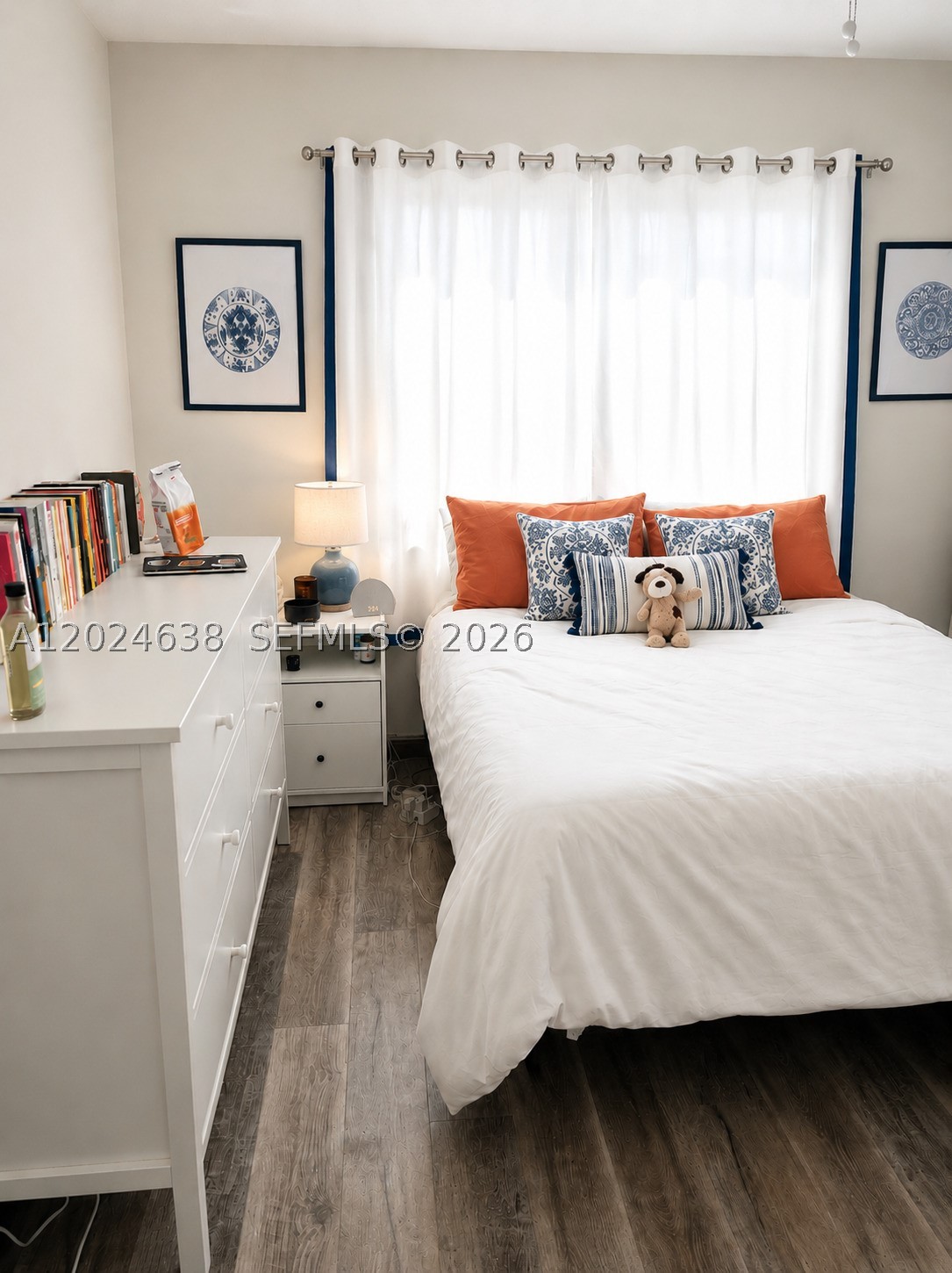 BEVERLY HILLS CONDO NUMBE - Residential Lease