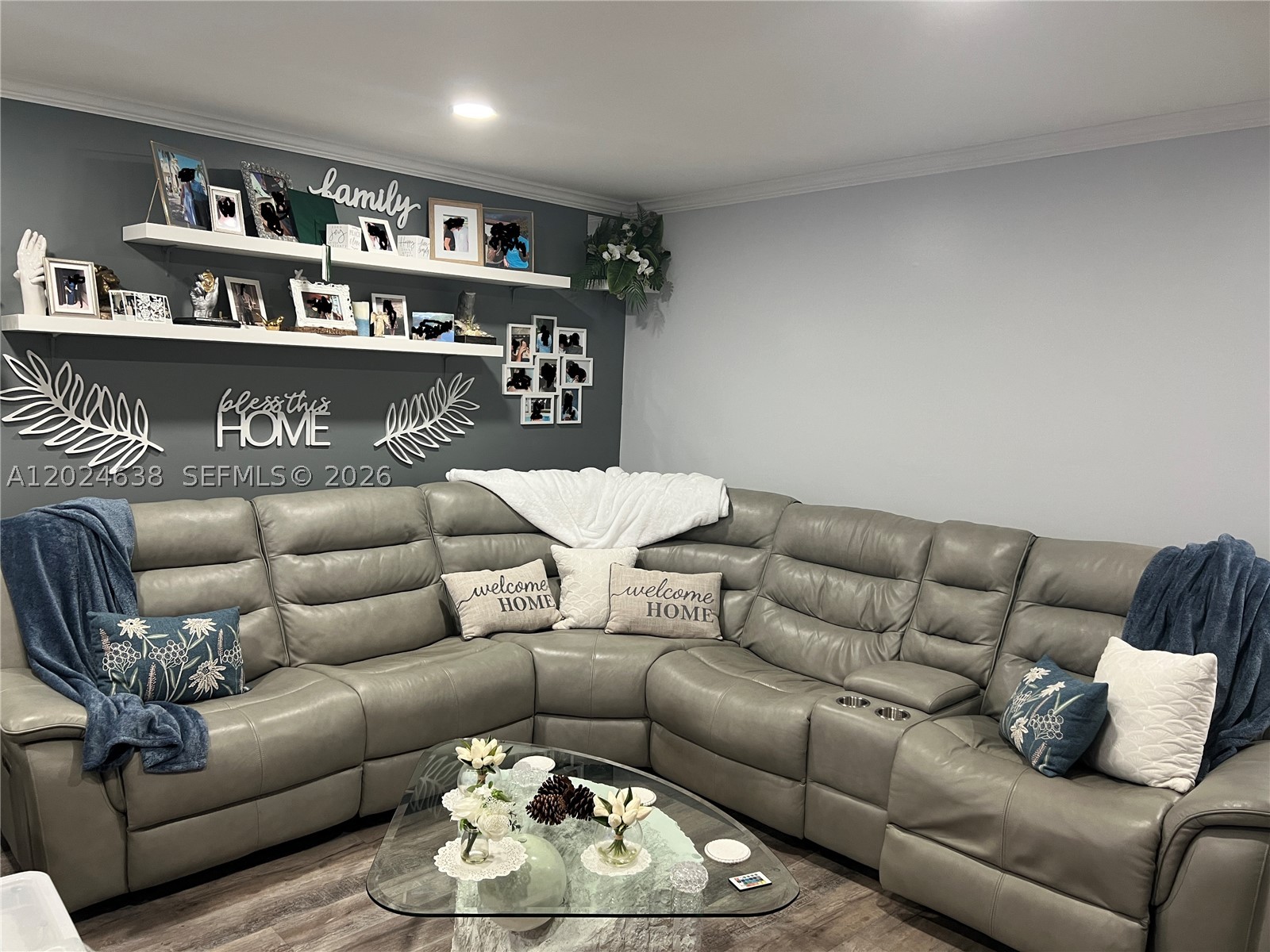 BEVERLY HILLS CONDO NUMBE - Residential Lease