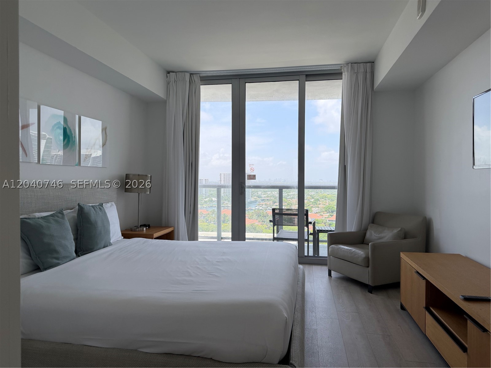 BEACHWALK CONDOMINIUM - Residential