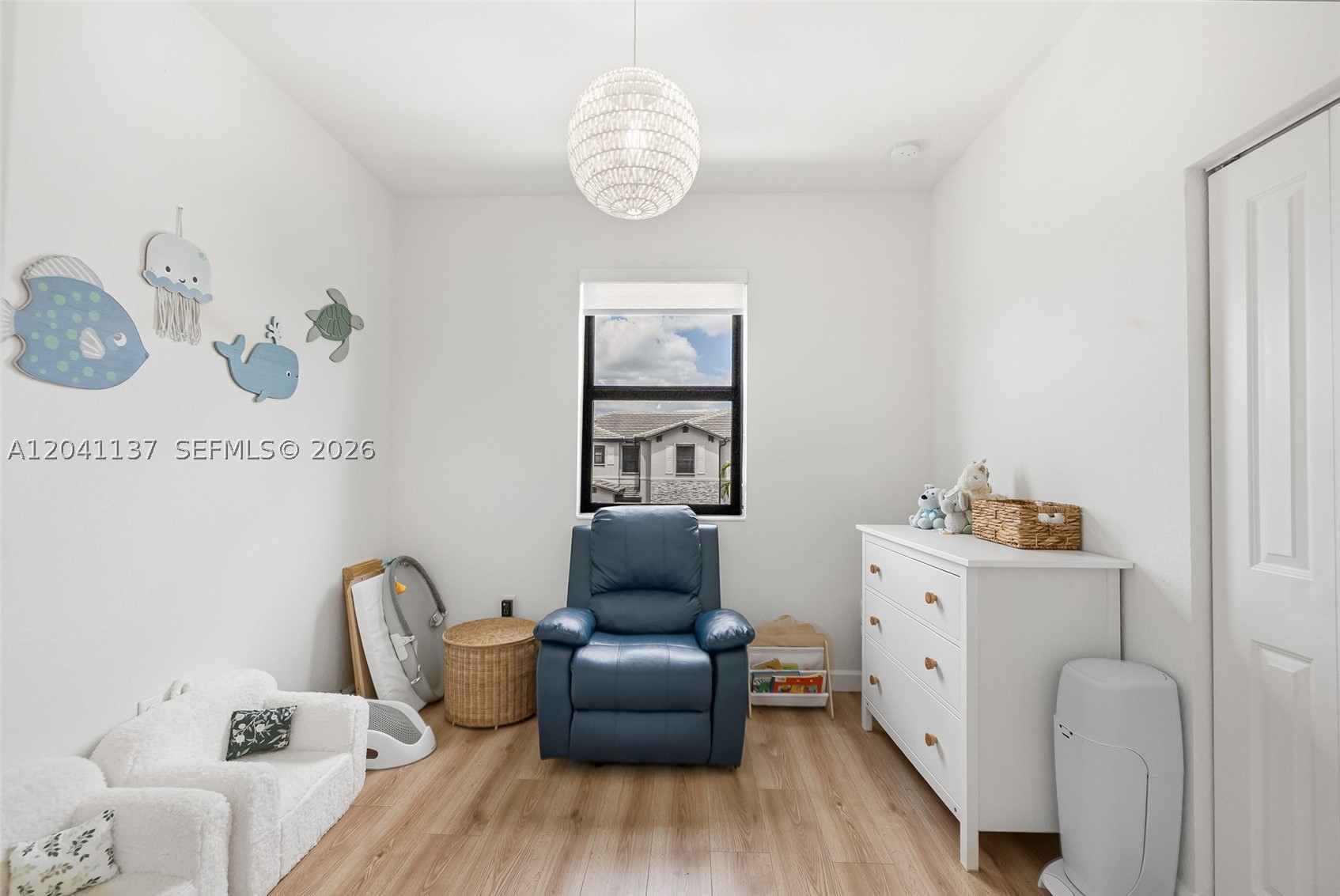 PINE ISLE - Residential