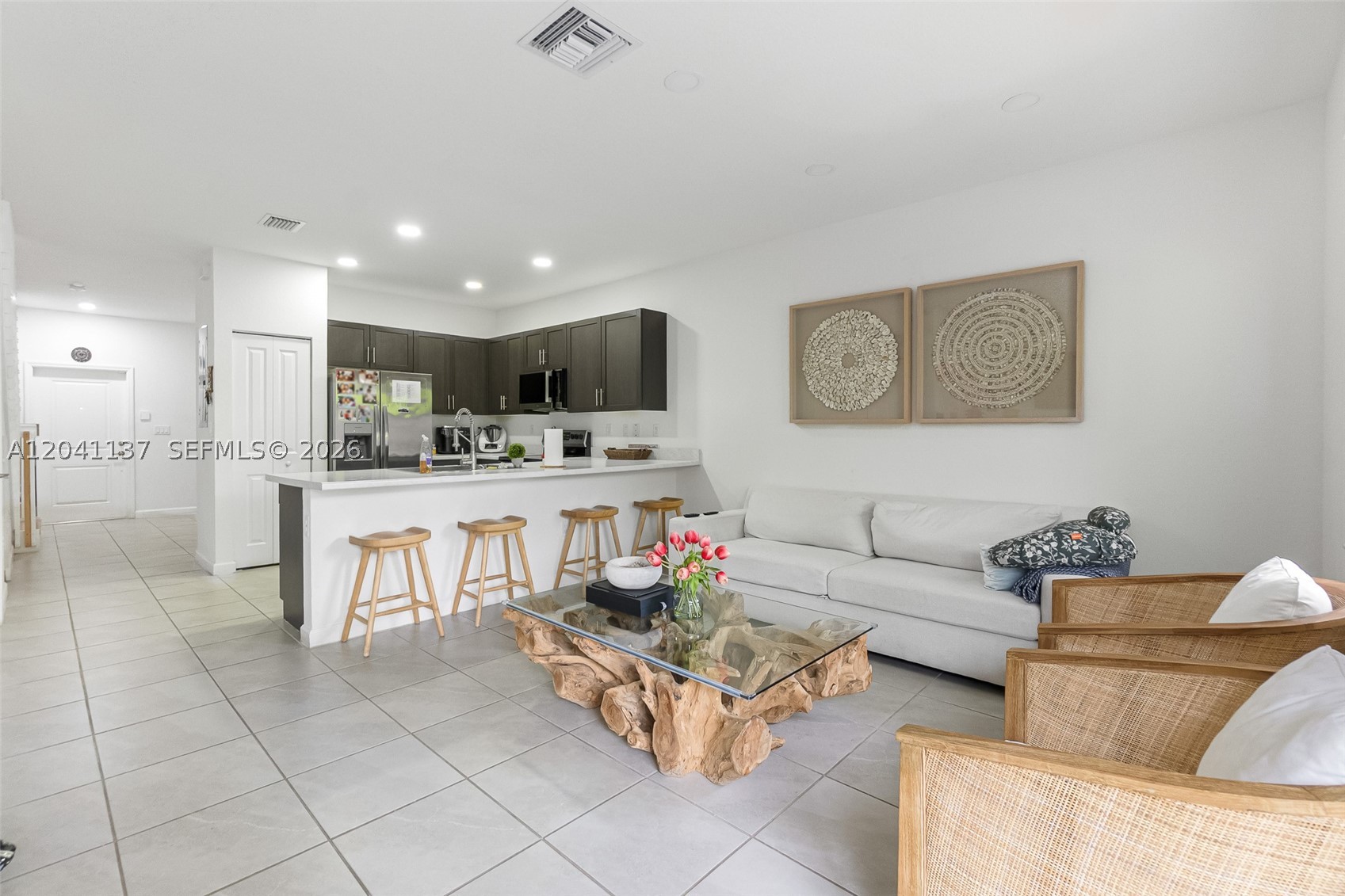 PINE ISLE - Residential