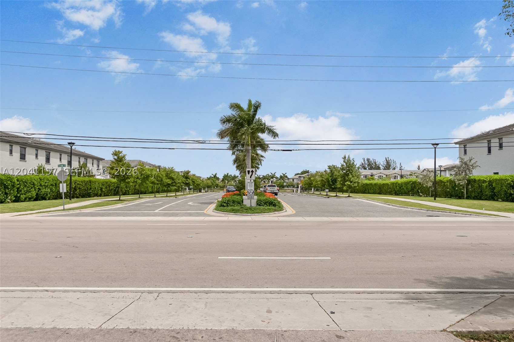 PINE ISLE - Residential