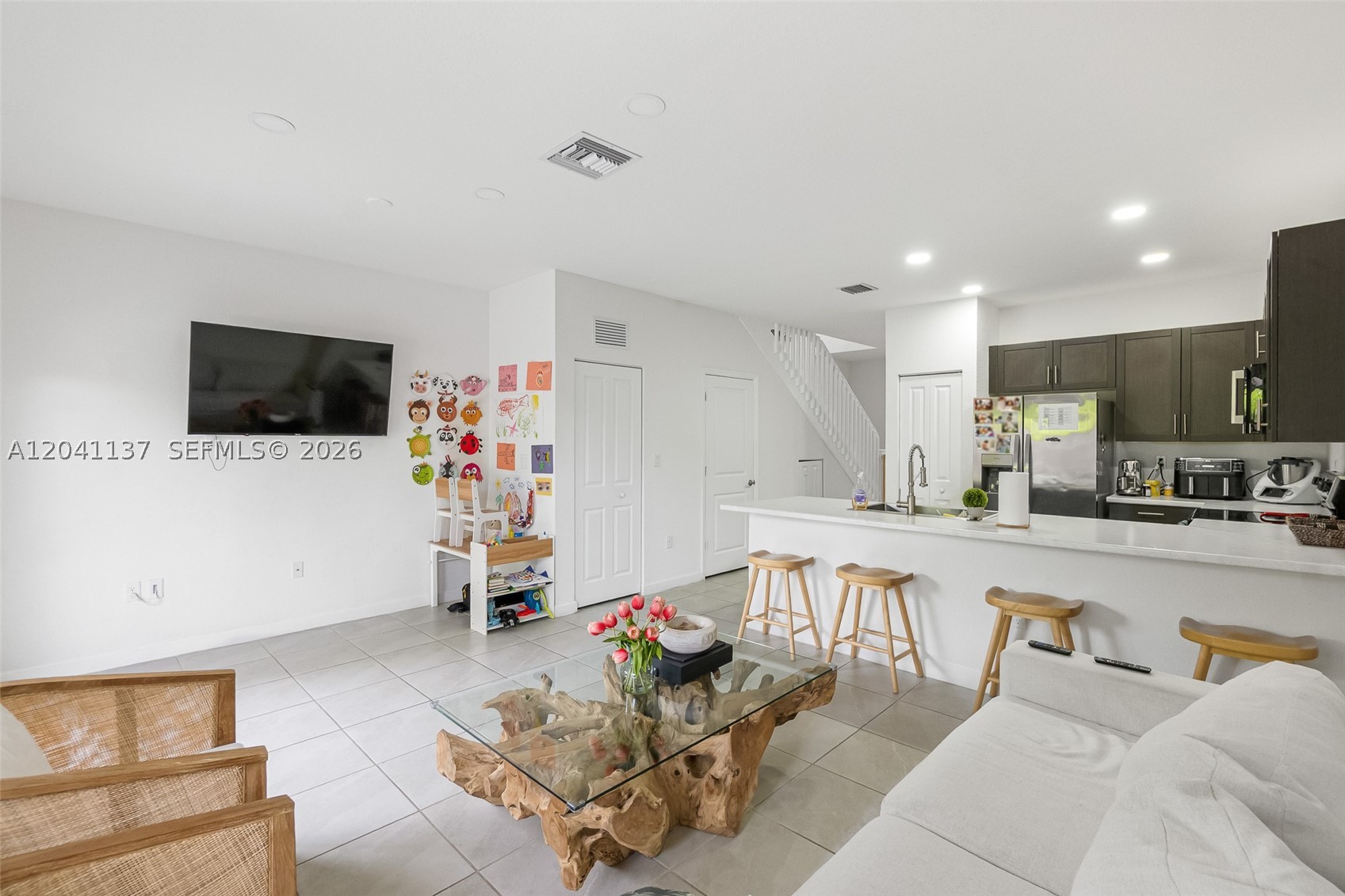 PINE ISLE - Residential