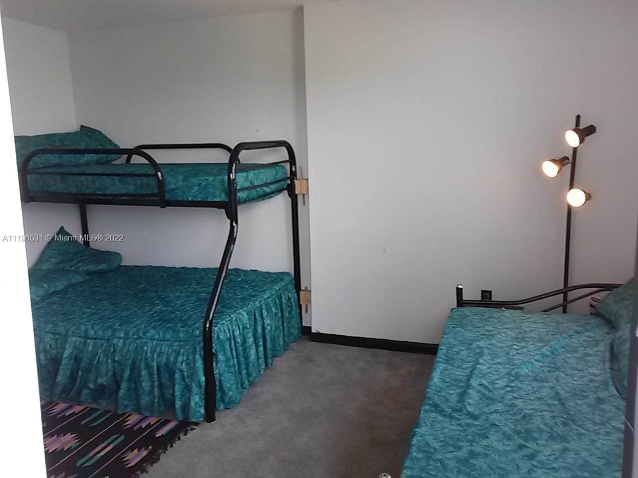 PLAZA OF WESTLAND CONDO - Residential
