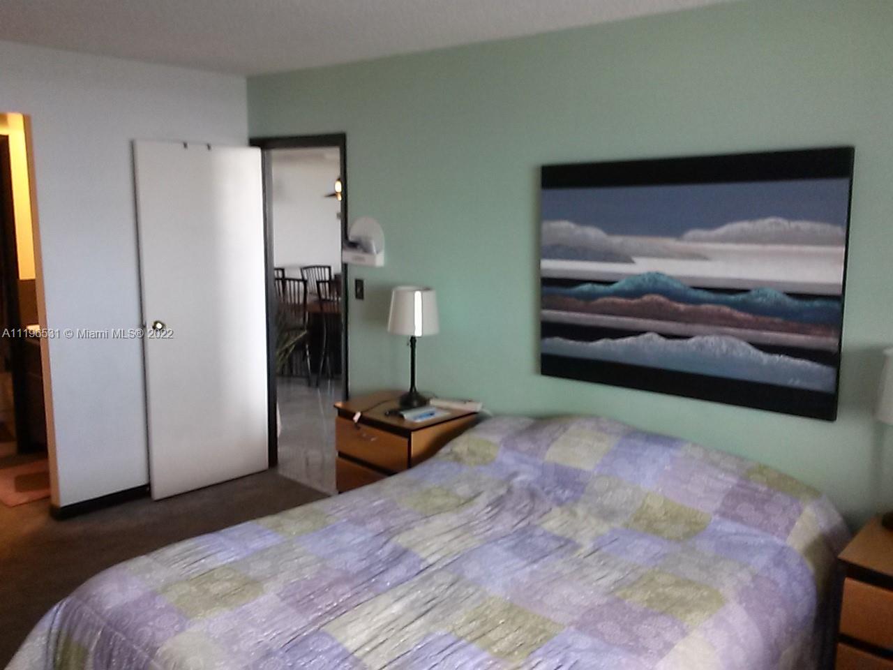 PLAZA OF WESTLAND CONDO - Residential