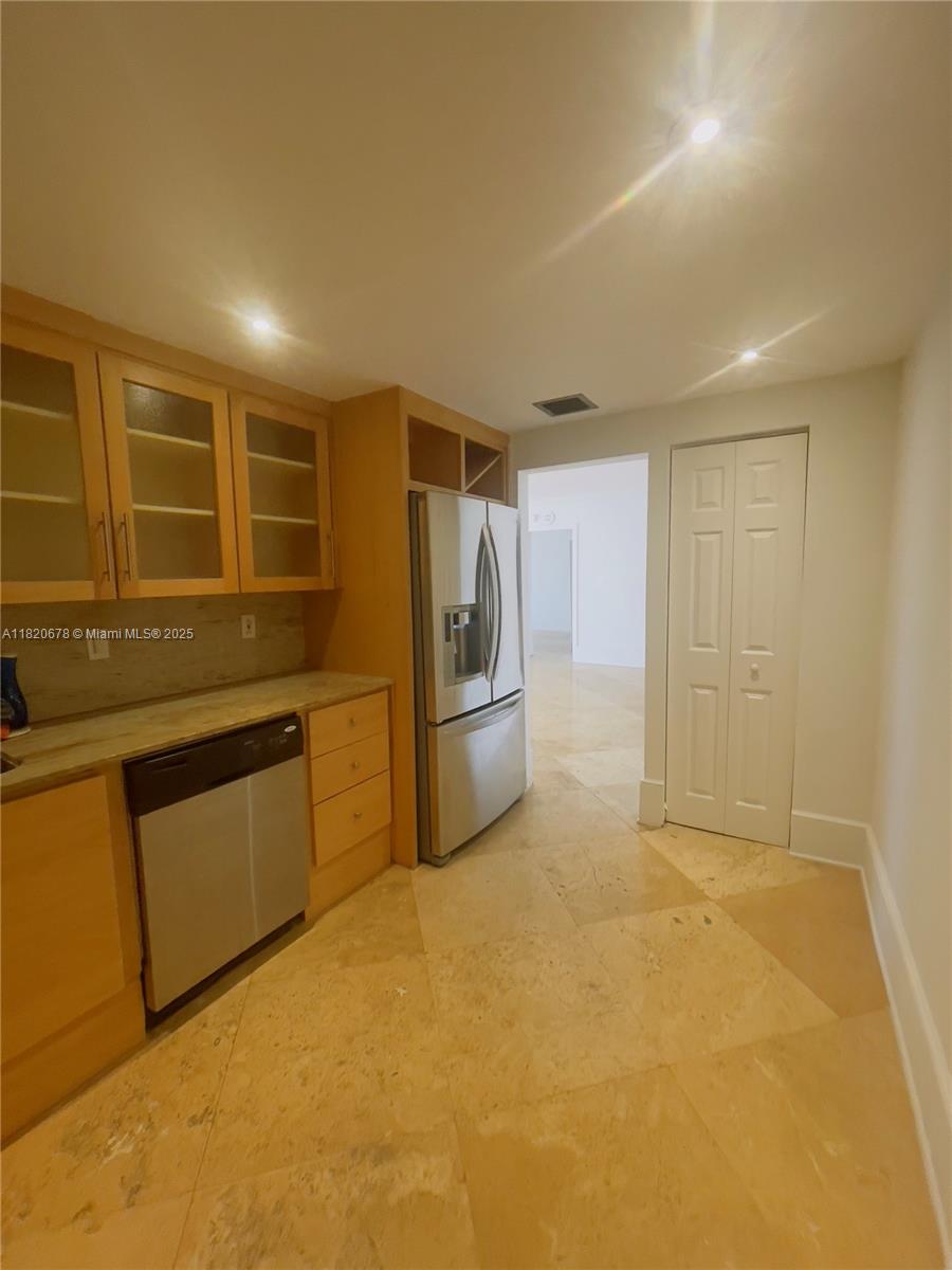THE PALM BAY YACHT CLUB C - Residential