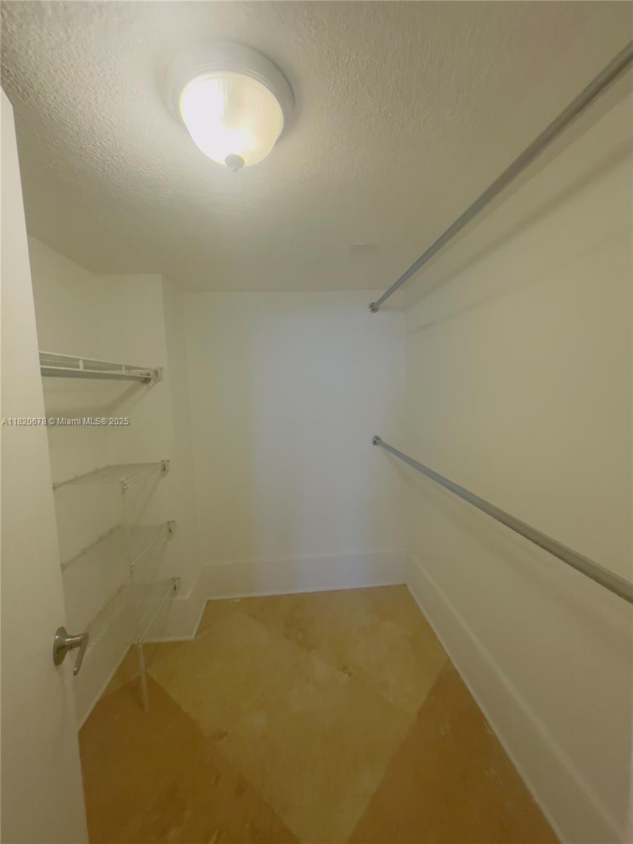 THE PALM BAY YACHT CLUB C - Residential
