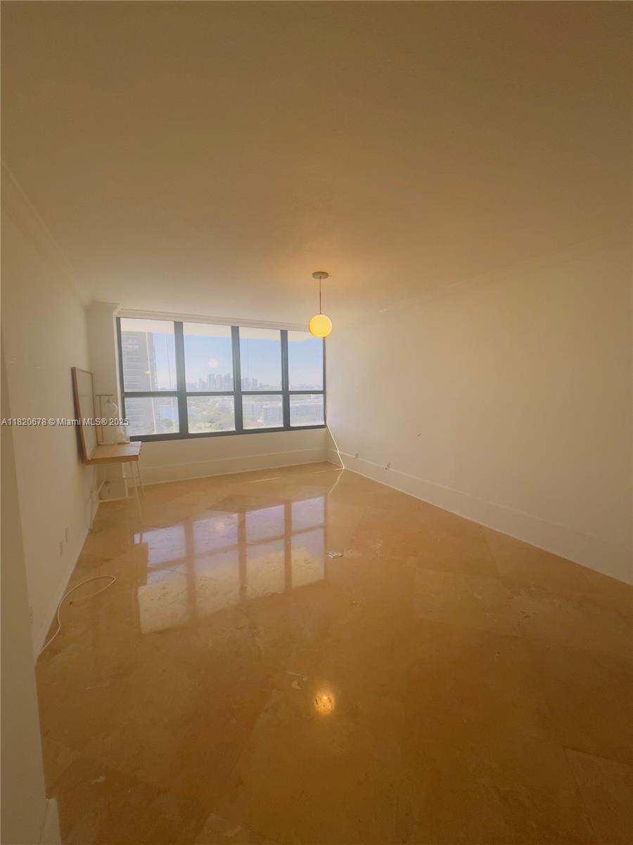 THE PALM BAY YACHT CLUB C - Residential