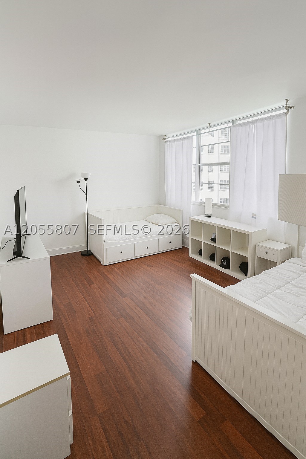 FOUR AMBASSADORS CONDO PH - Residential Lease