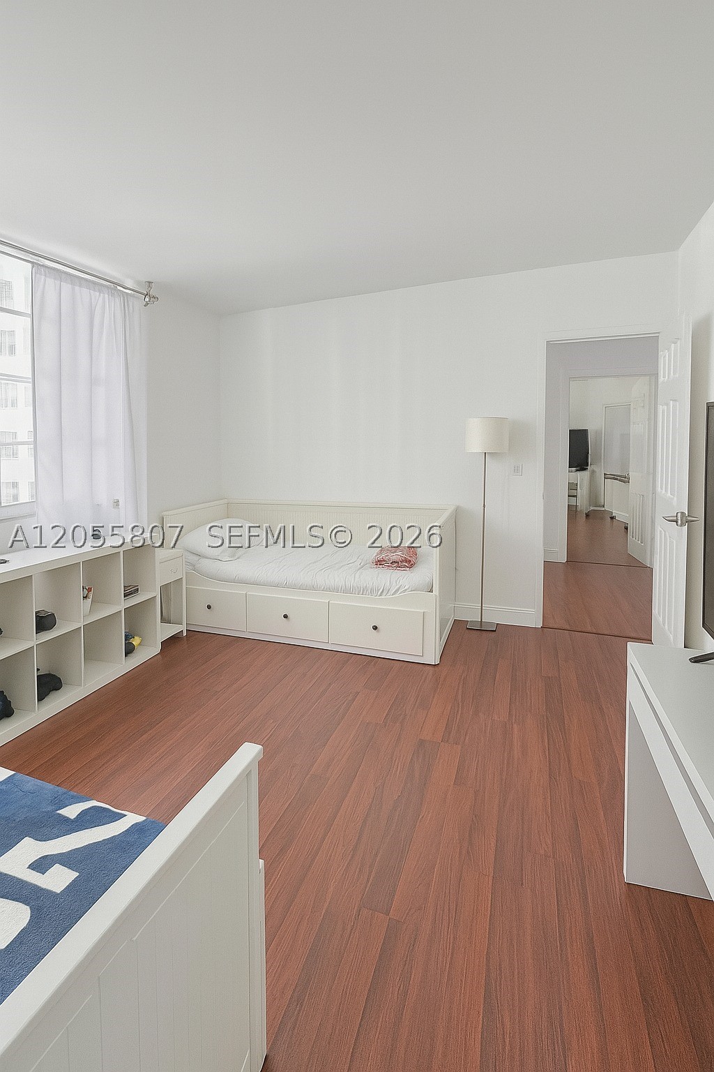 FOUR AMBASSADORS CONDO PH - Residential Lease