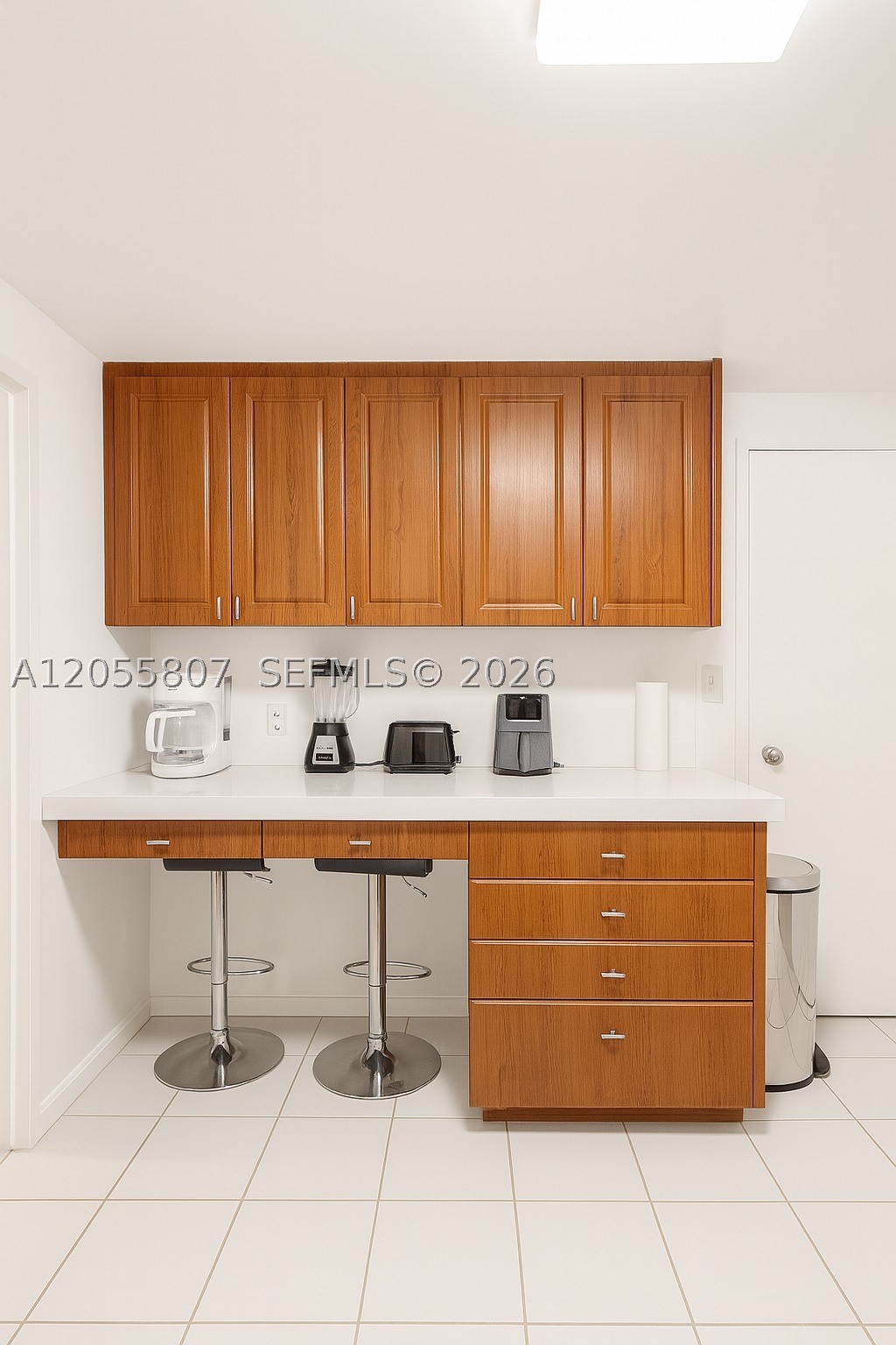 FOUR AMBASSADORS CONDO PH - Residential Lease