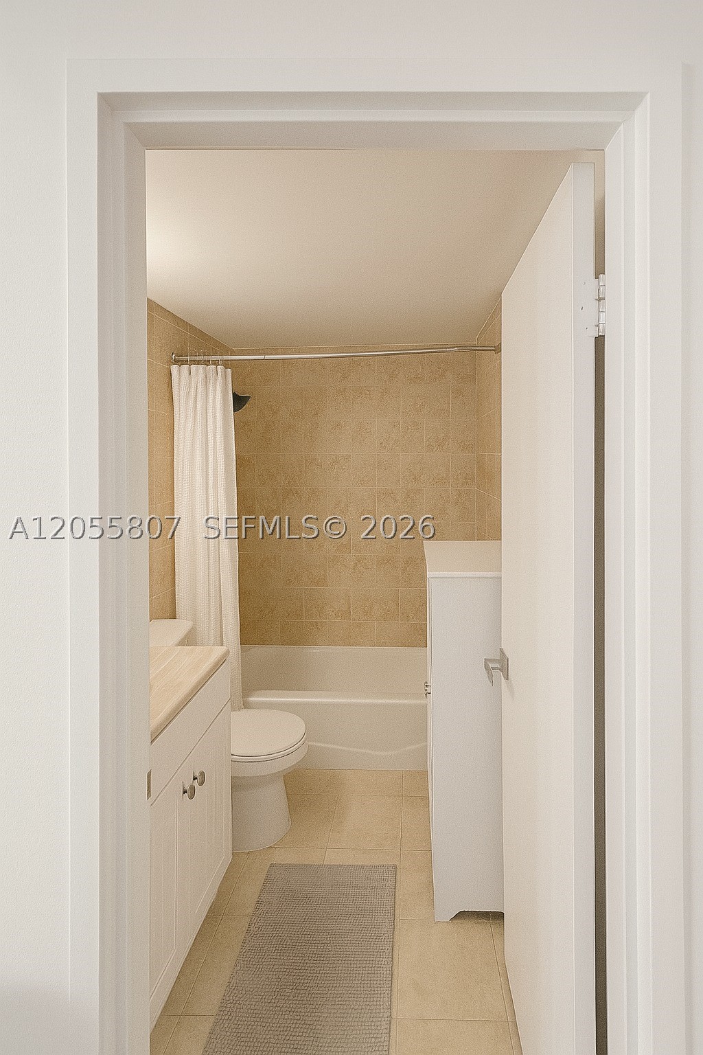 FOUR AMBASSADORS CONDO PH - Residential Lease