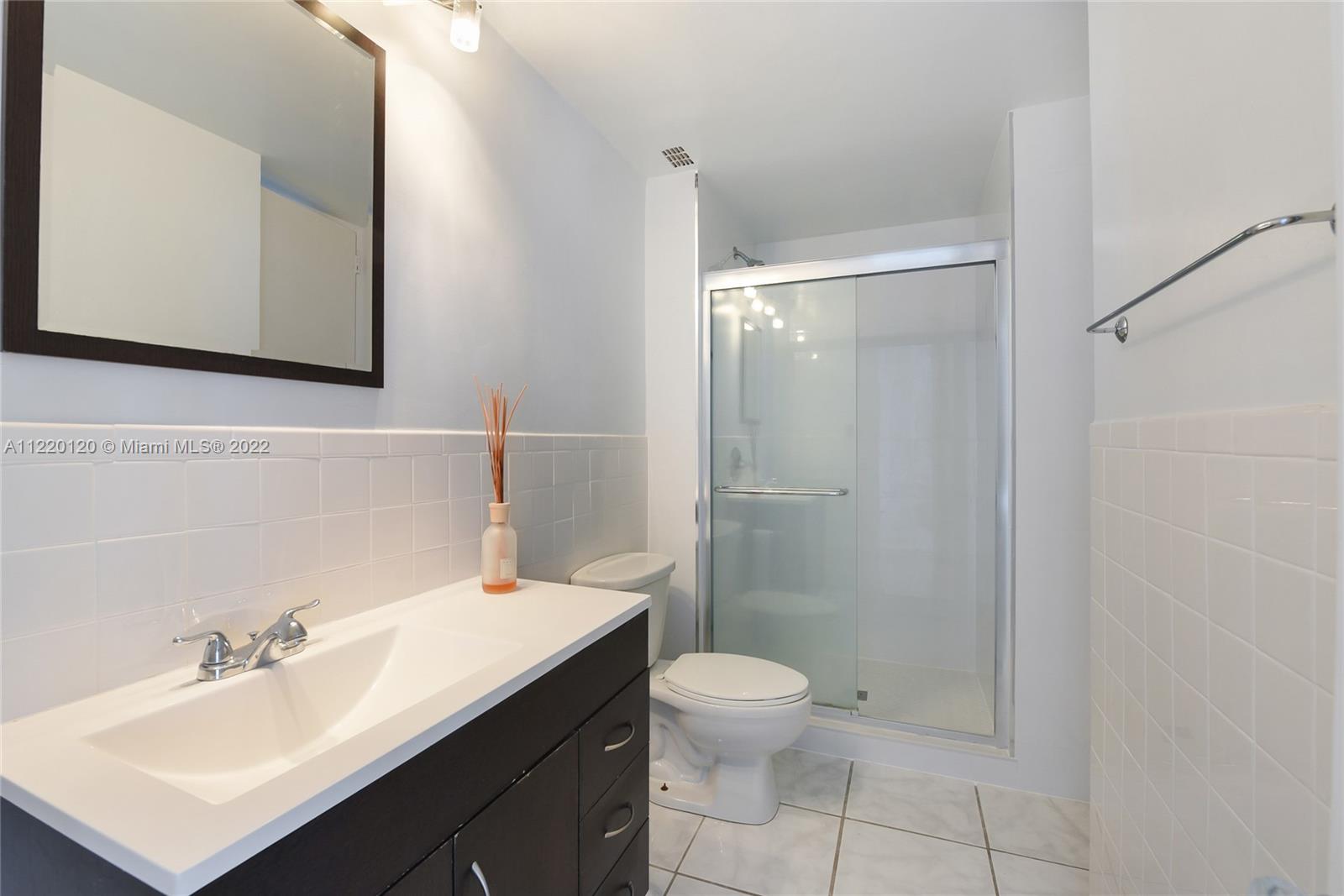 CRYSTAL HOUSE CONDO - Residential Lease
