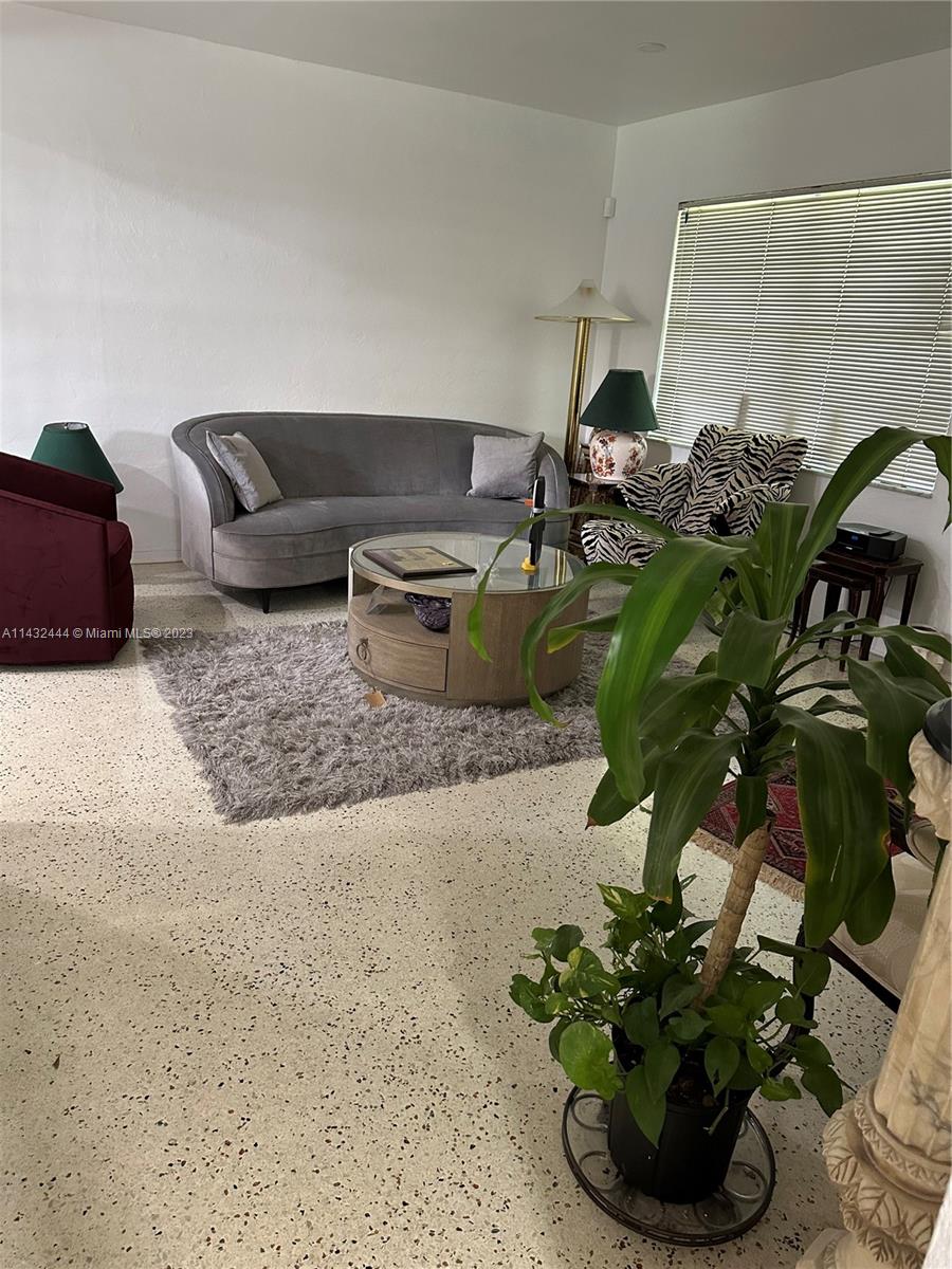 CAMNER MANOR 2ND ADDN - Residential
