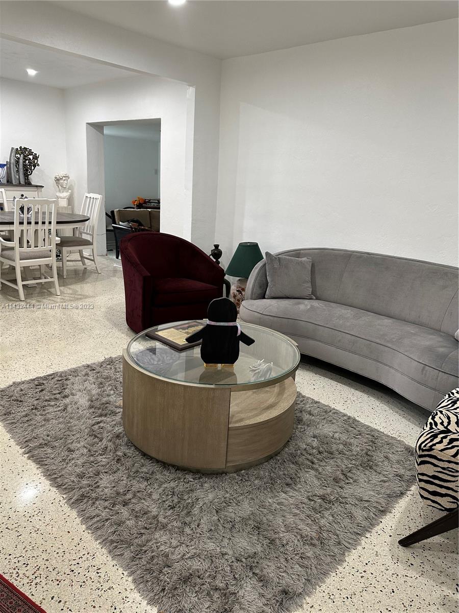 CAMNER MANOR 2ND ADDN - Residential
