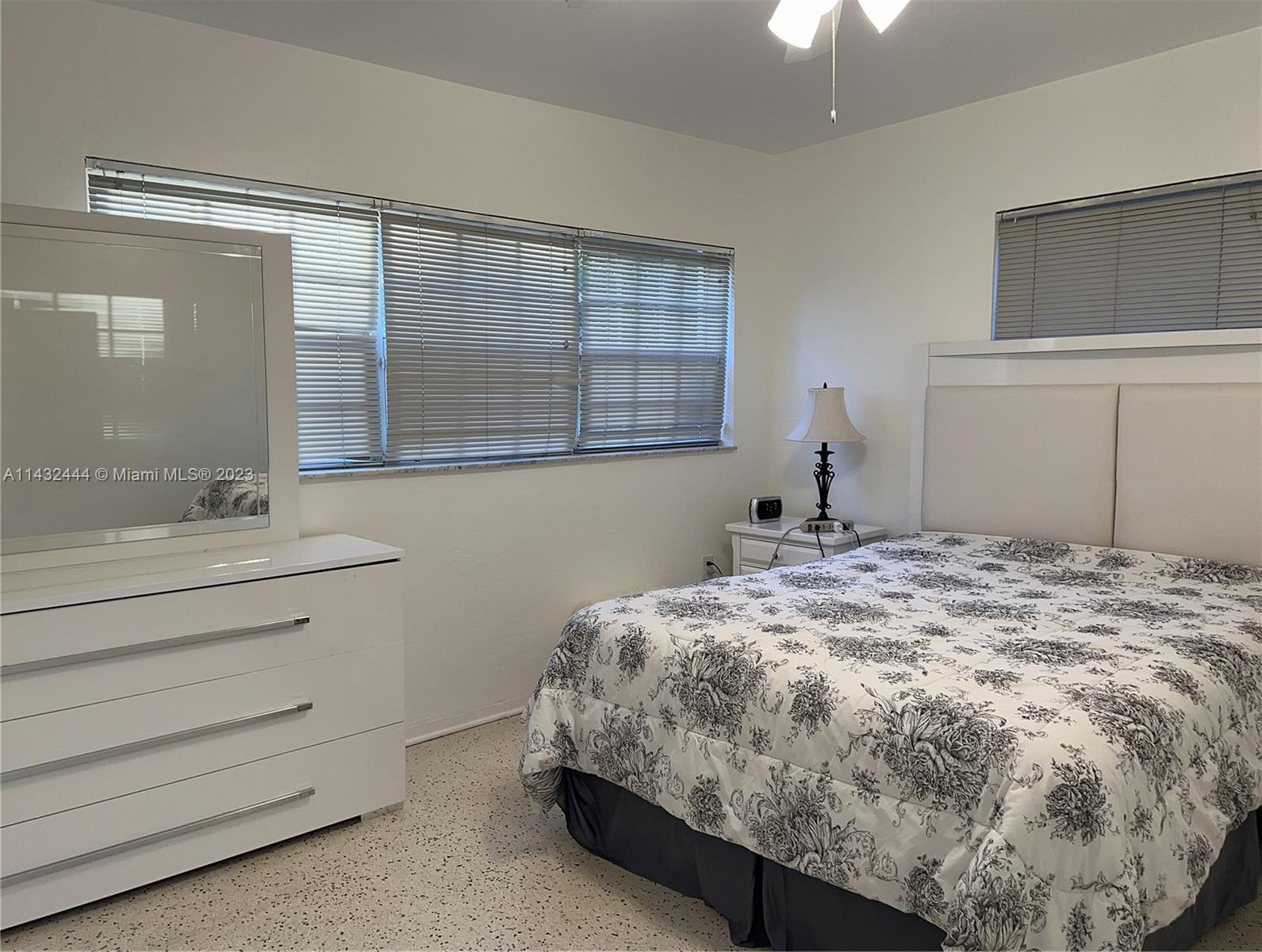 CAMNER MANOR 2ND ADDN - Residential