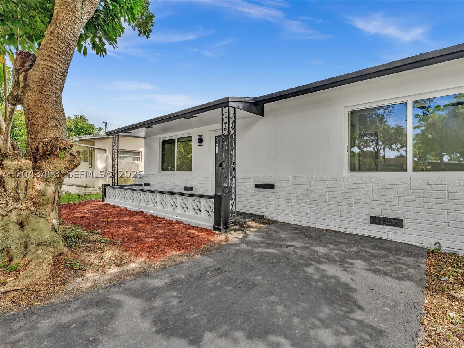 GOLD KEY VILLAS WEST - Residential