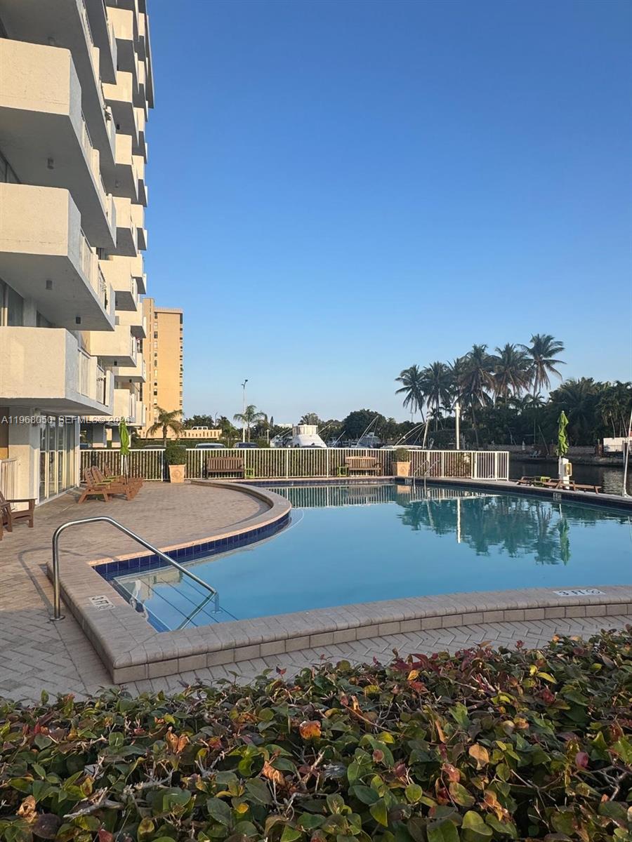KEYSTONE TOWERS CONDO - Residential