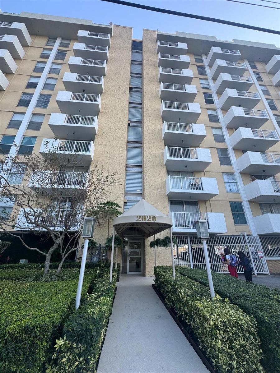 KEYSTONE TOWERS CONDO - Residential