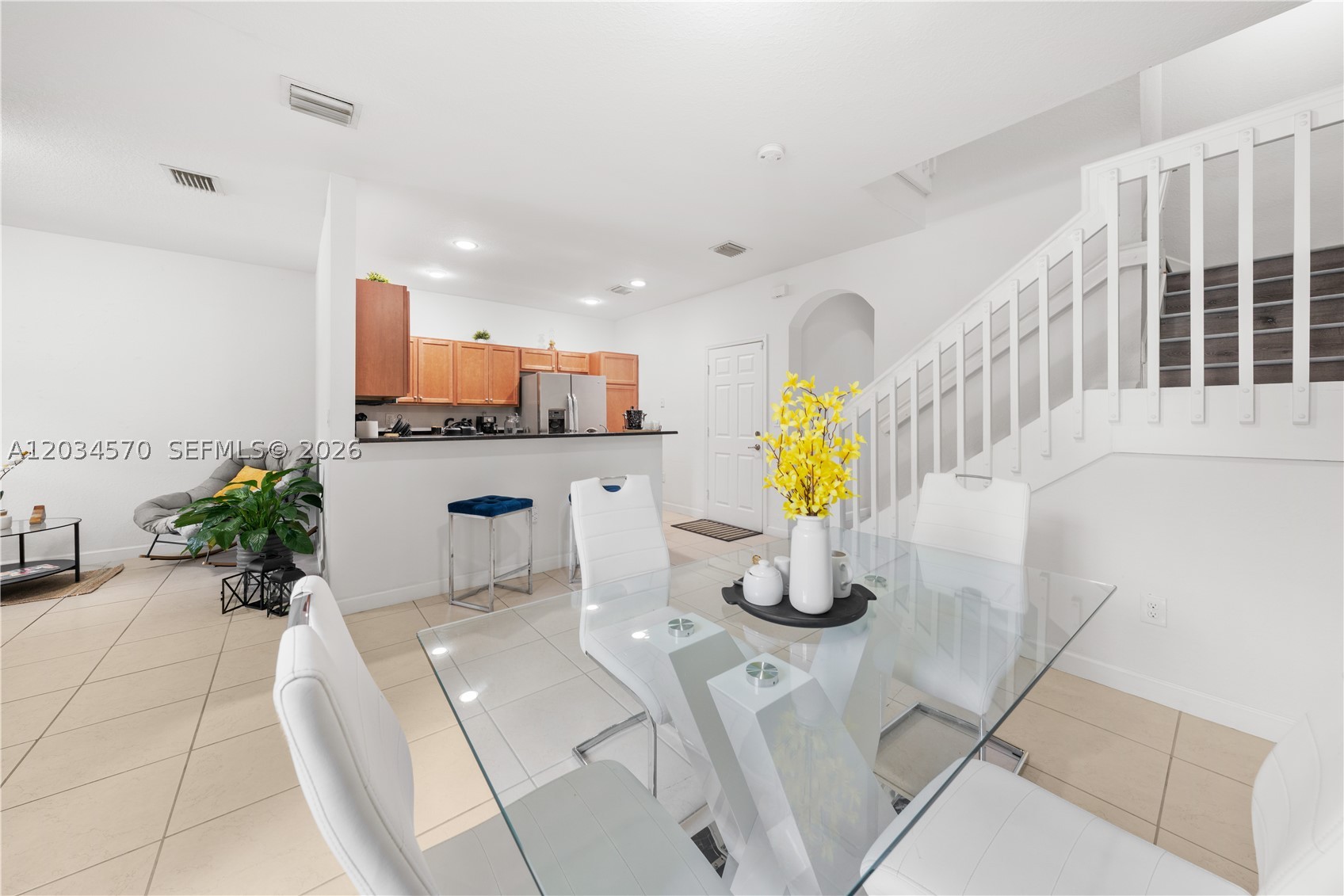 KENDALL COMMONS RESIDENTI - Residential