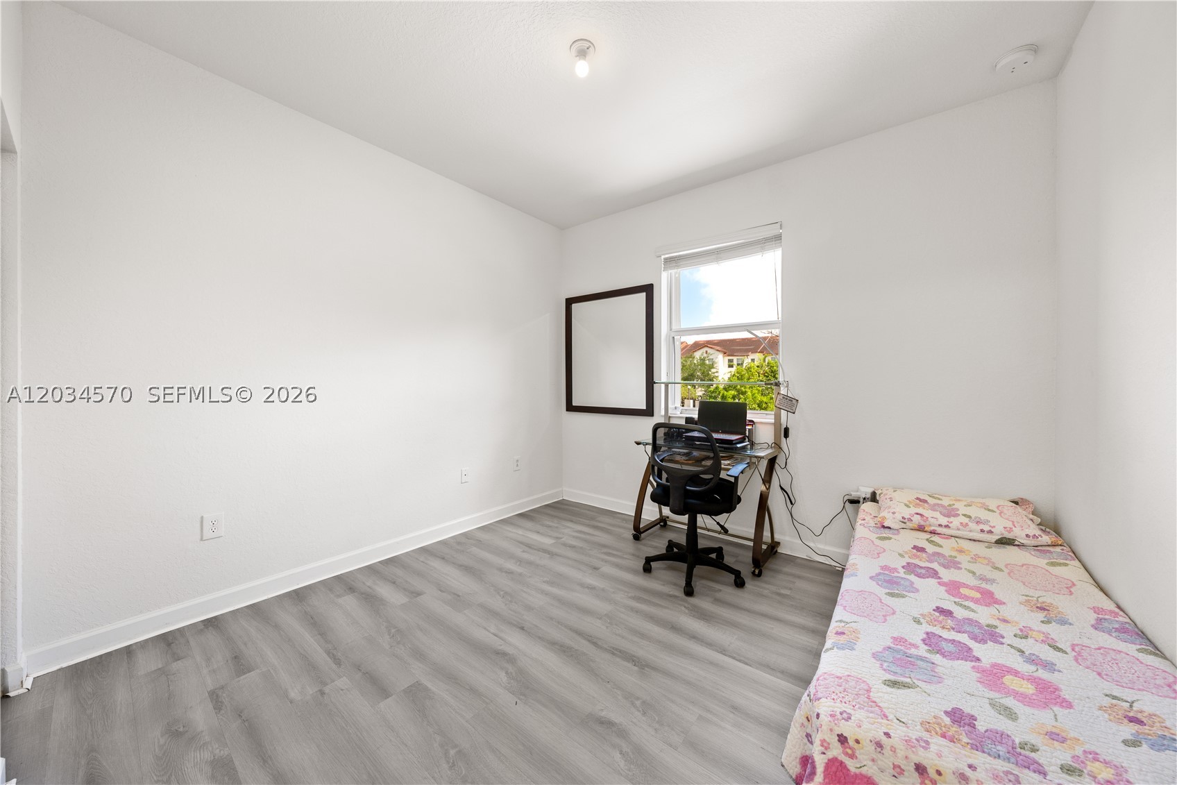 KENDALL COMMONS RESIDENTI - Residential
