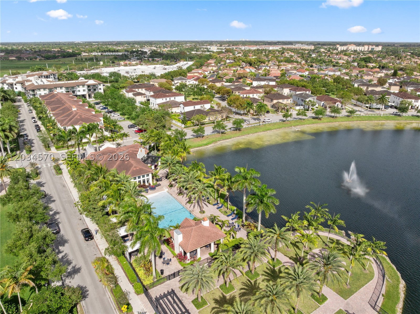 KENDALL COMMONS RESIDENTI - Residential