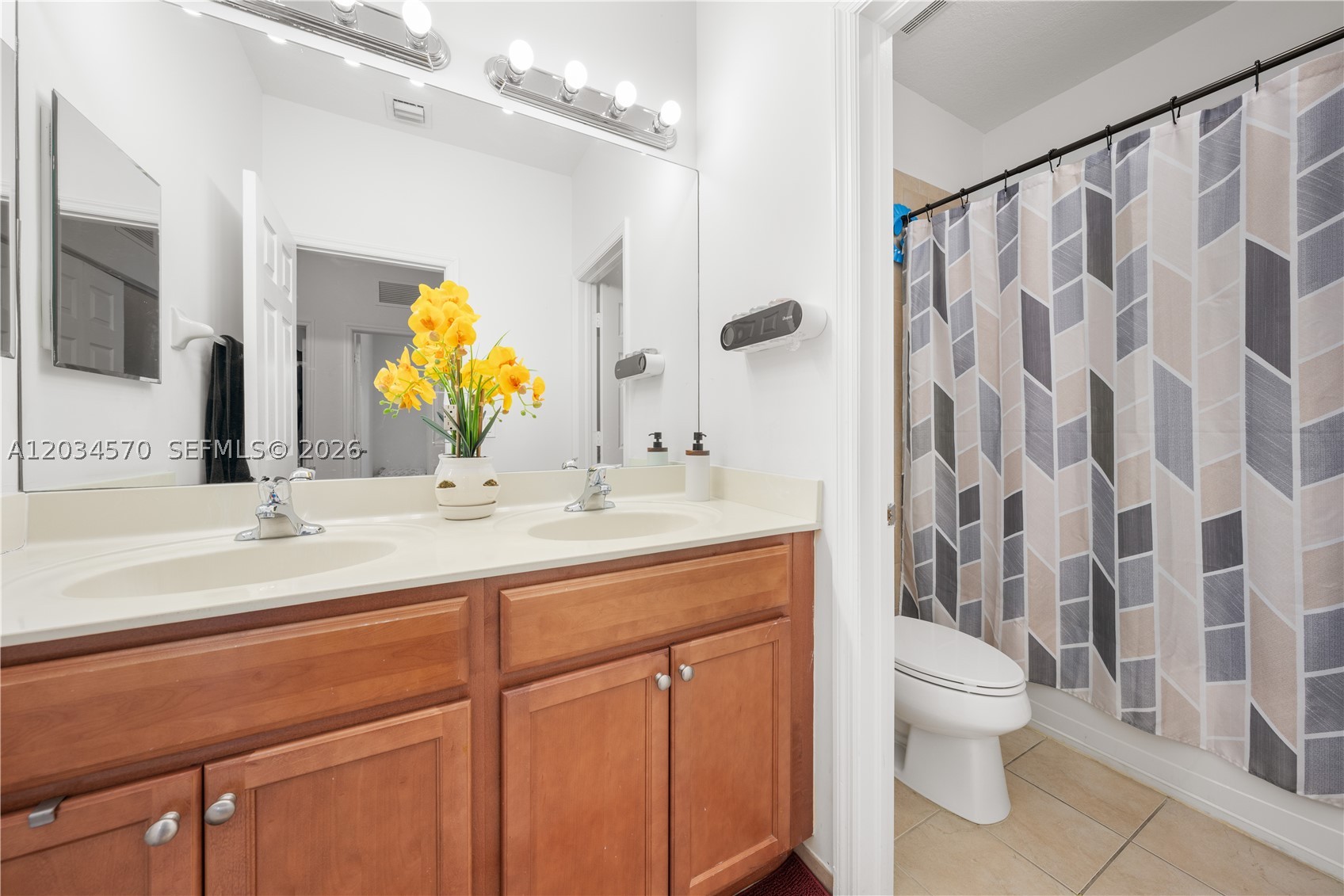 KENDALL COMMONS RESIDENTI - Residential