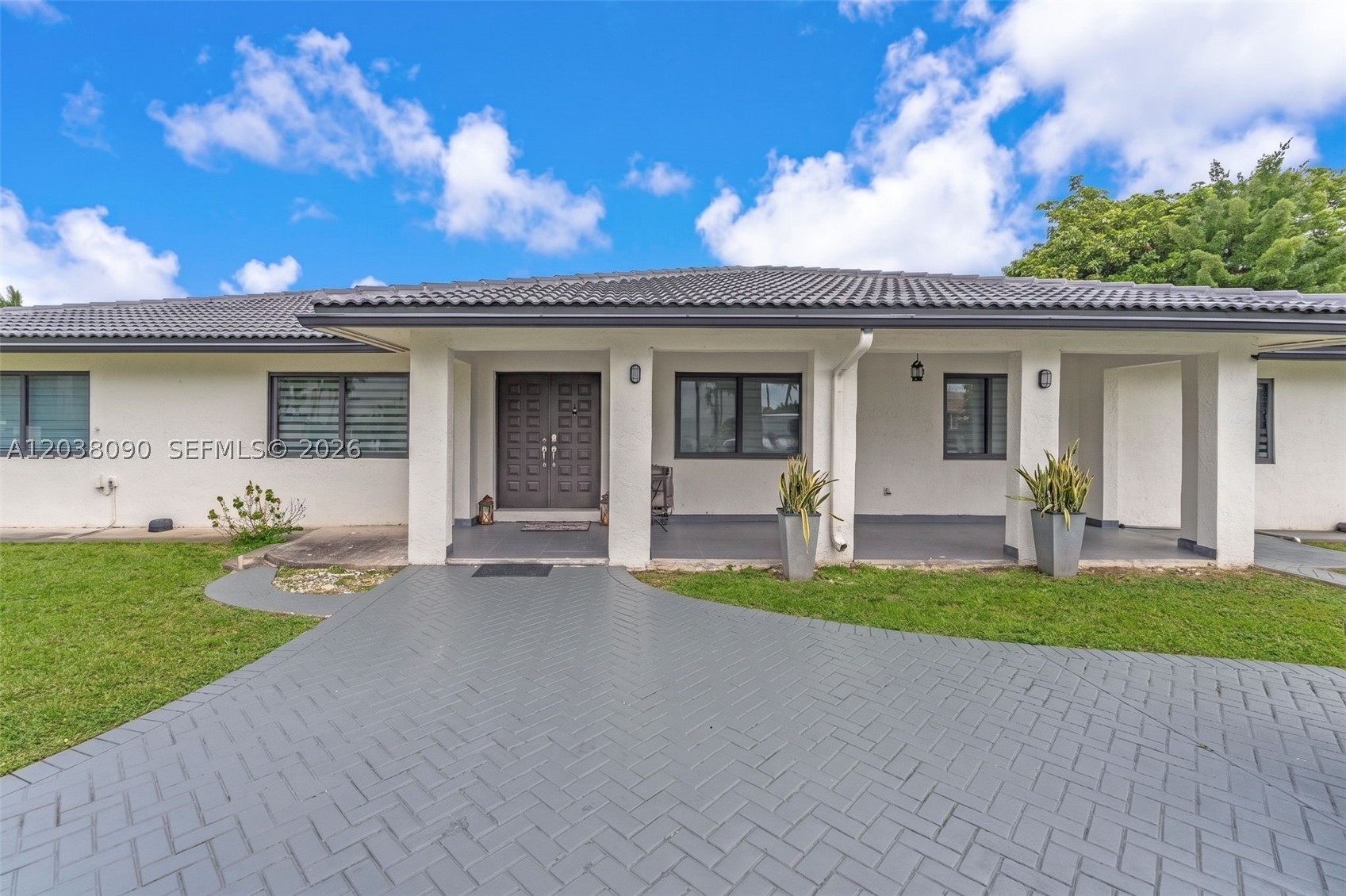 SWEETWATER ESTATES SUB - Residential