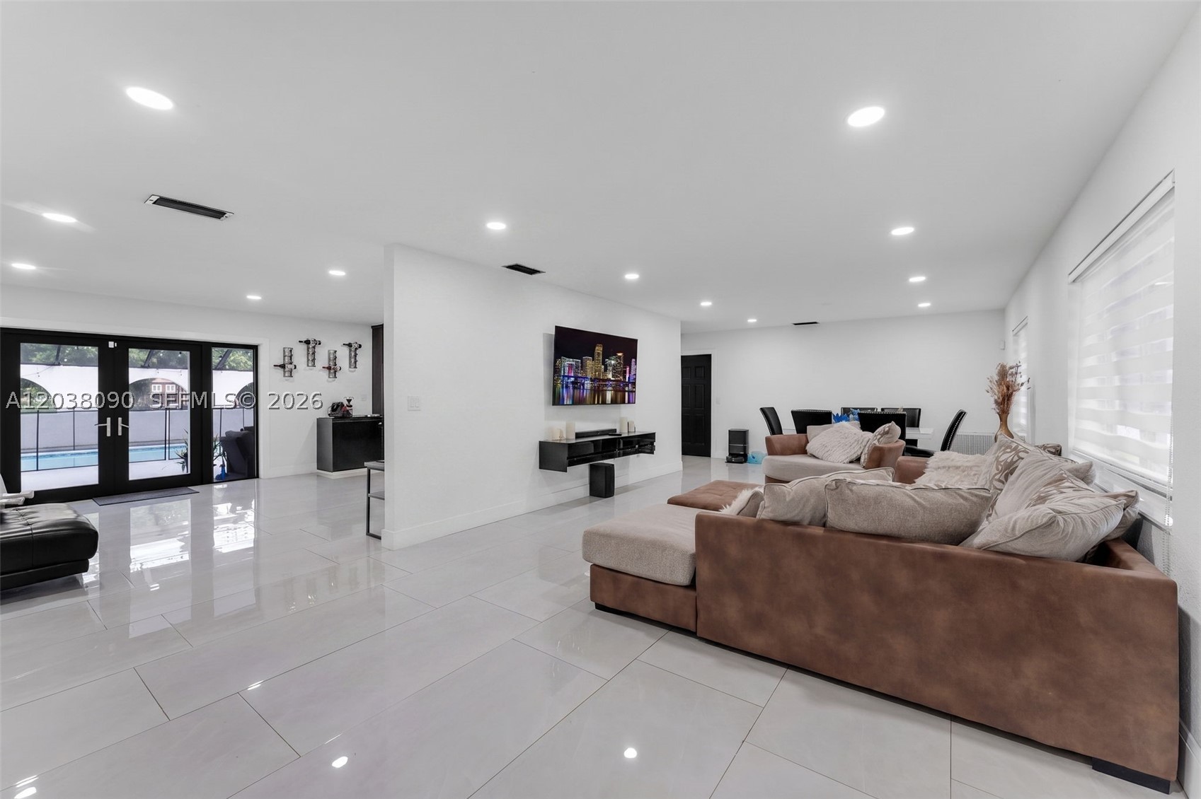 SWEETWATER ESTATES SUB - Residential