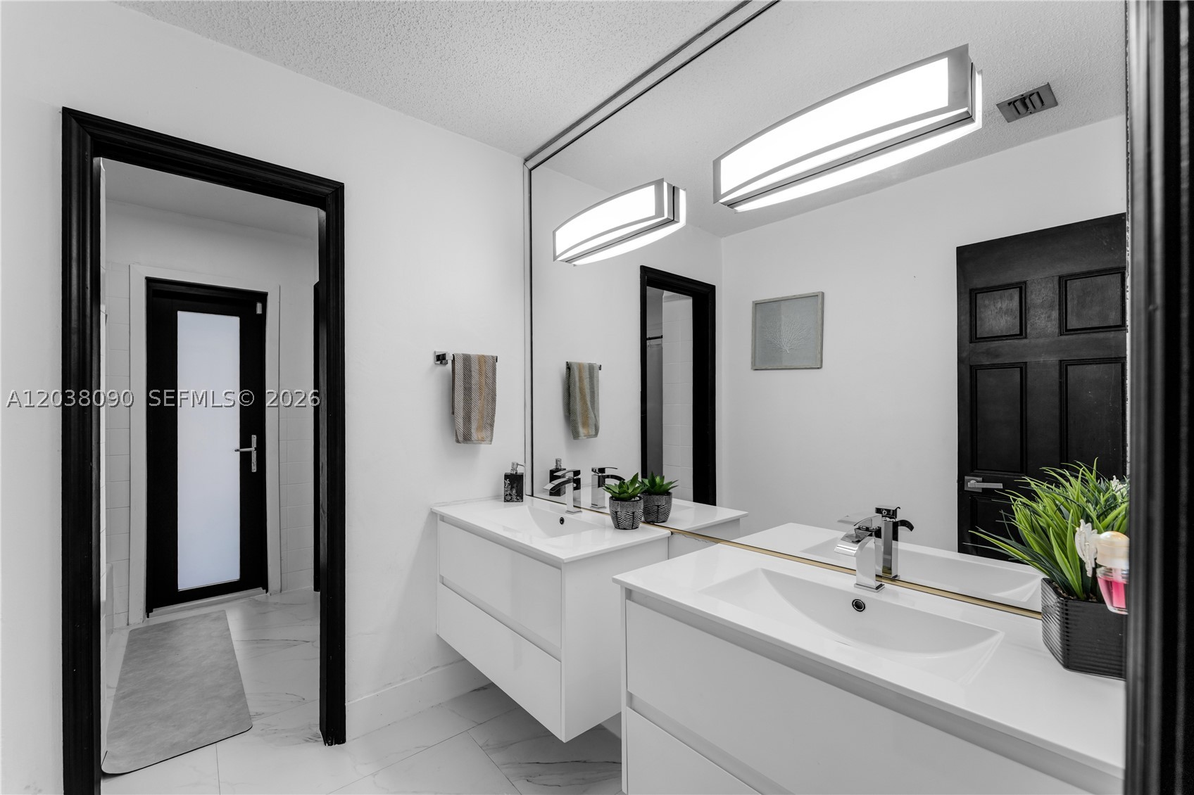 SWEETWATER ESTATES SUB - Residential