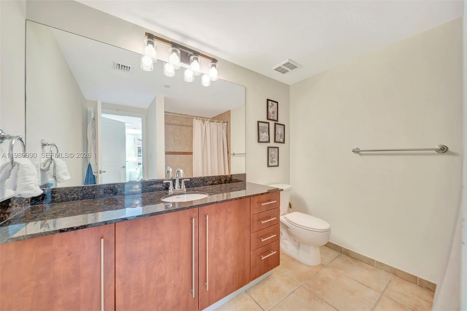 TOSCANO CONDO - Residential
